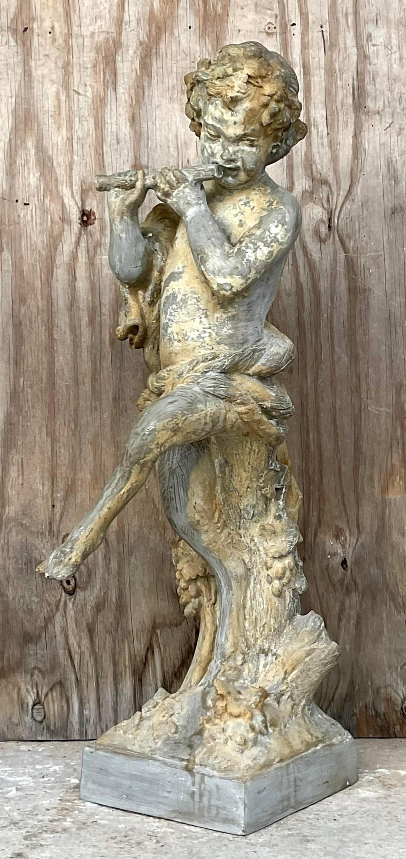 Escultura ninfa de madera de resina patinada vintage de finales del siglo XX Regencia de Hollywood en venta