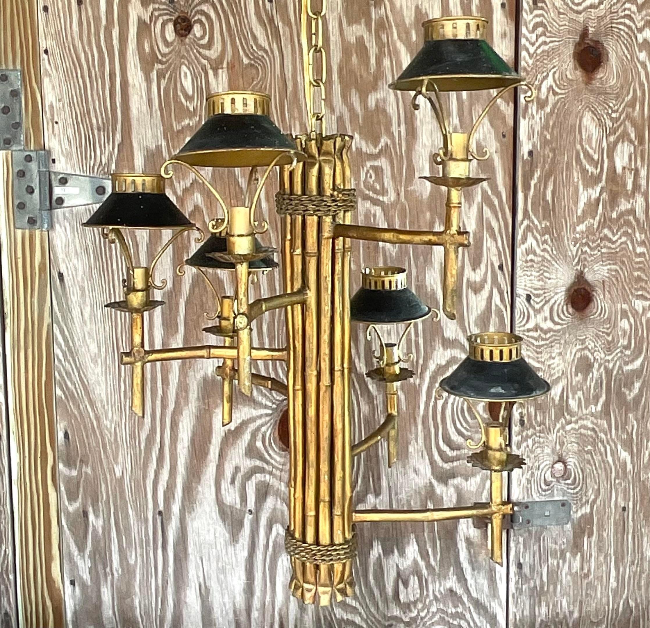 Vintage Ende des 20. Jahrhunderts Regency vergoldet Bambus Spirale Kronleuchter im Angebot 1