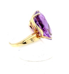 Vintage Late Mid-Century Modern Amethyst 14K Yellow Gold Cocktail Ring Size 8