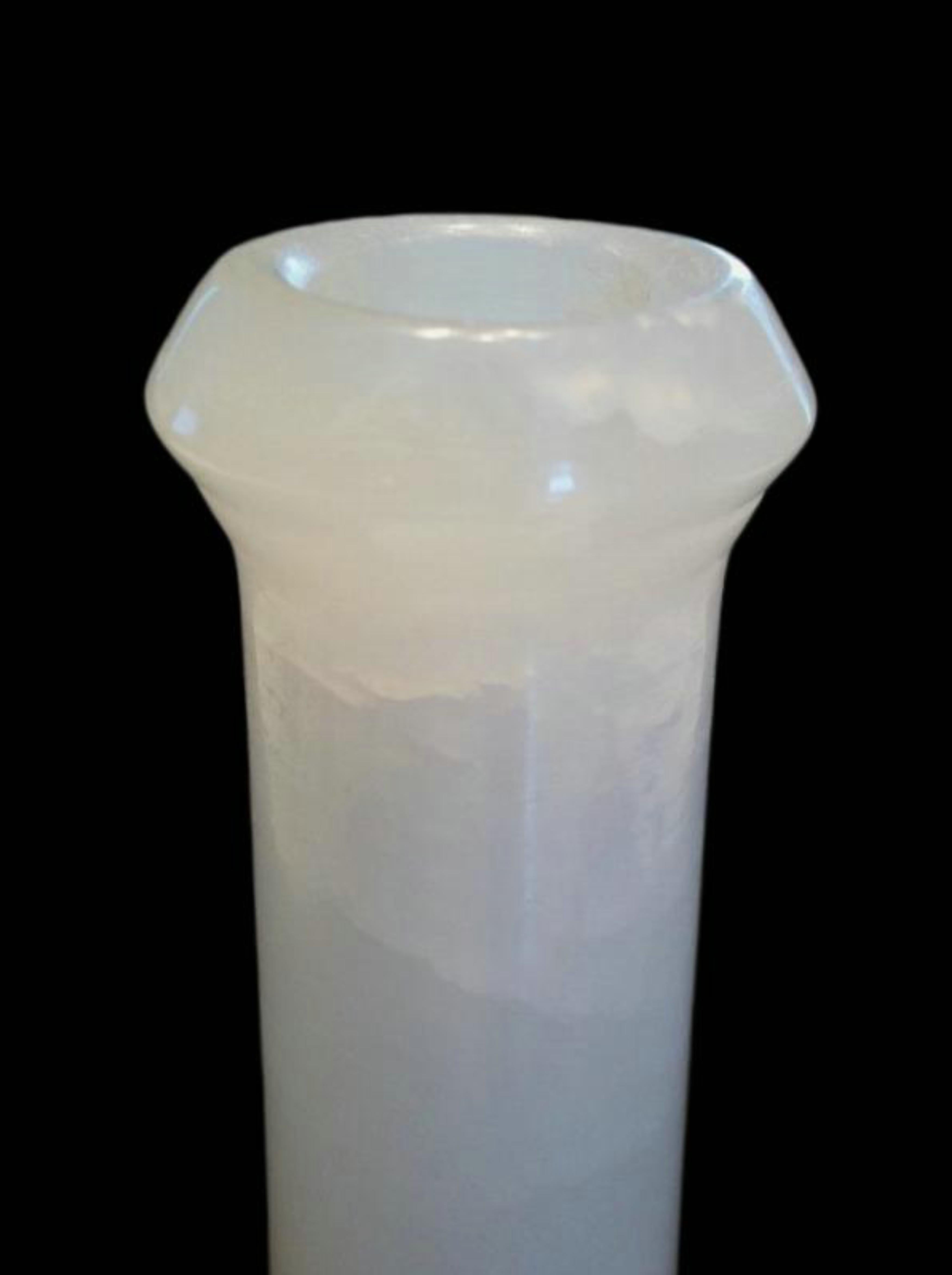 Decanter/bottiglia d'epoca in alabastro tornito - Italia - XX secolo in vendita 5