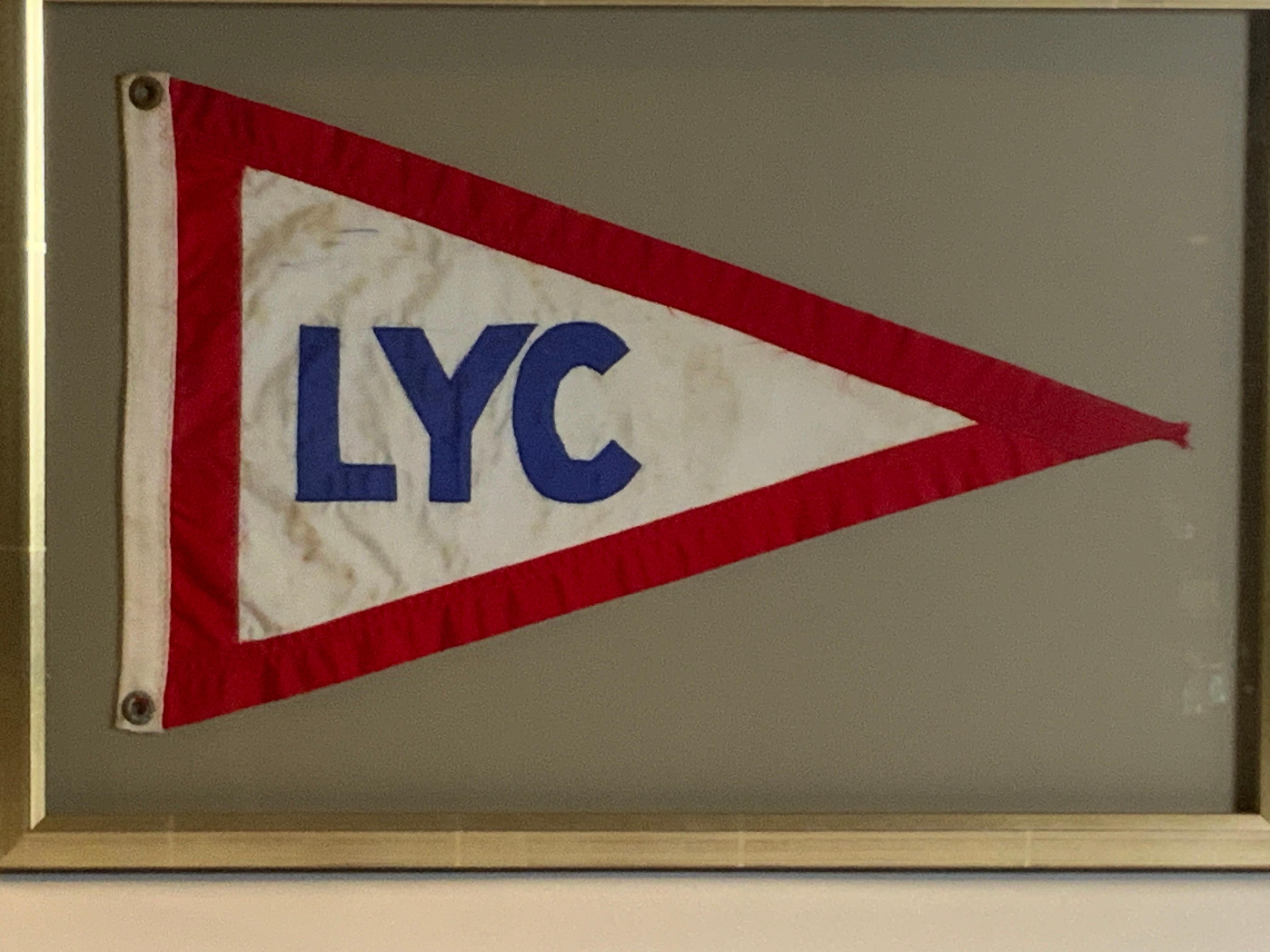 Vintage Lauderdale Yacht Club Framed Burgee In Good Condition For Sale In Norwell, MA