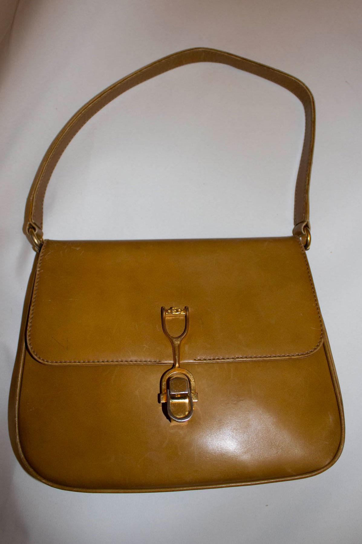 Women's or Men's Vintage Launer Leather Bag