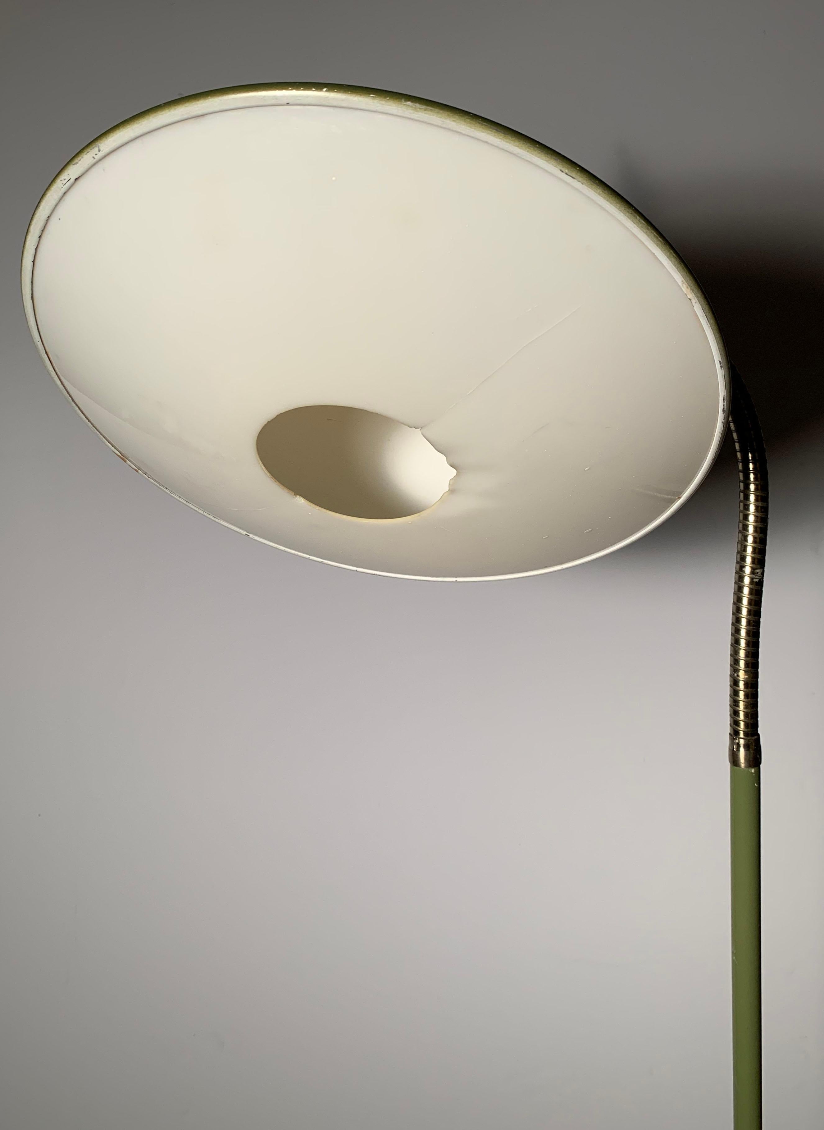 Lampadaire vintage Laurel Gooseneck modèle B- 683 en olive en vente 8