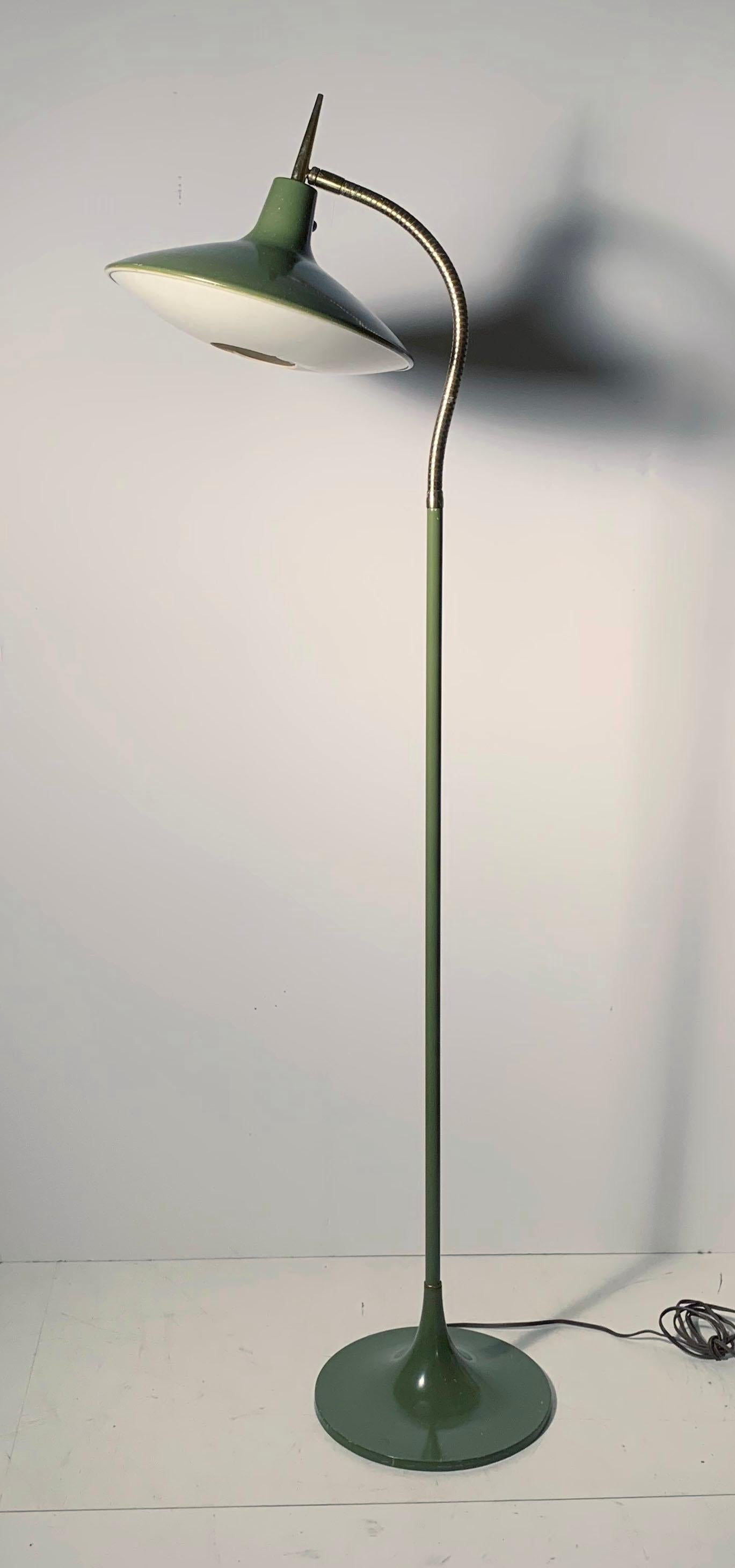 American Vintage Laurel Gooseneck Floor Lamp Model B- 683 in Olive For Sale