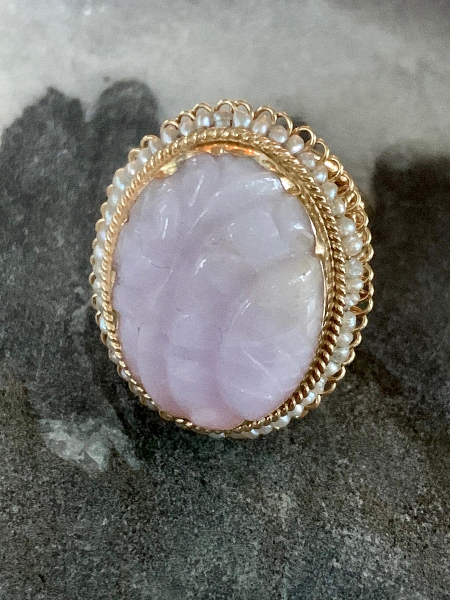 Women's Vintage Lavender Jade Carved Stone and Pearl 14 Karat Yellow Gold Ring - Size 6