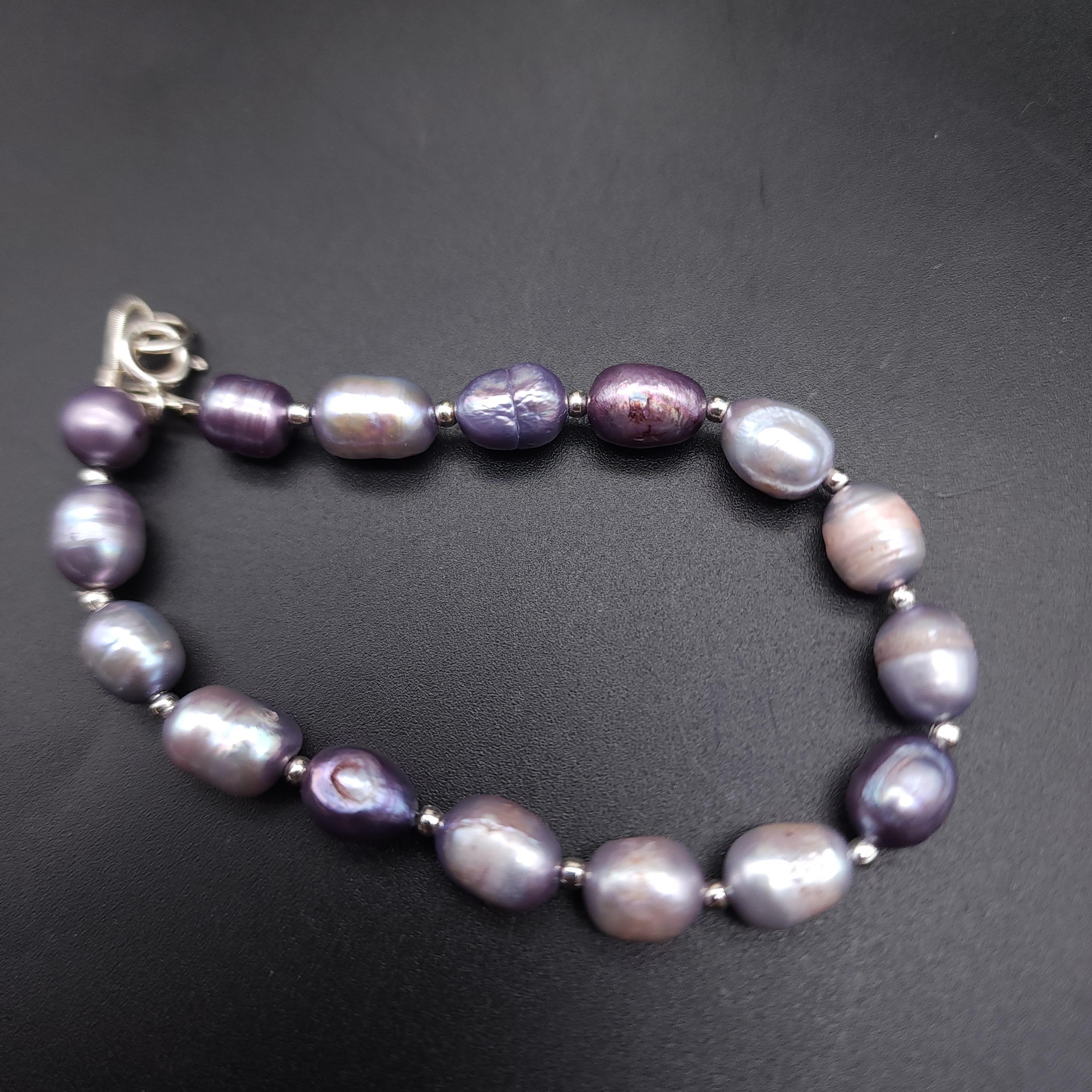 Retro Vintage Lavender Pearl Bead Bracelet with Sterling Silver Accents, Clasp For Sale