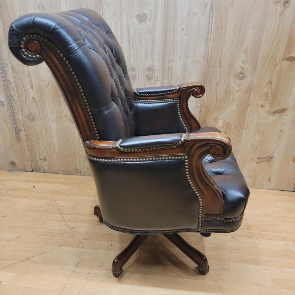 Vintage Lavish Collection Chesterfield Style Executive Desk Chair in Leather In Good Condition In Chicago, IL