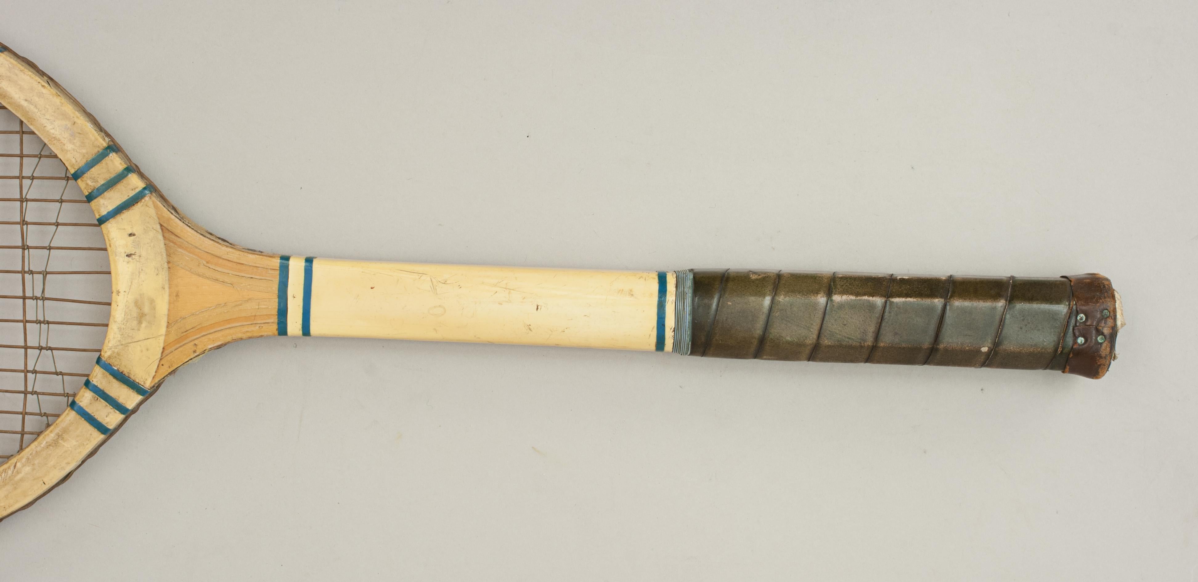 Début du 20ème siècle Raquette de tennis sur gazon vintage de F. H. Ayres, Tournoi Davis Cup