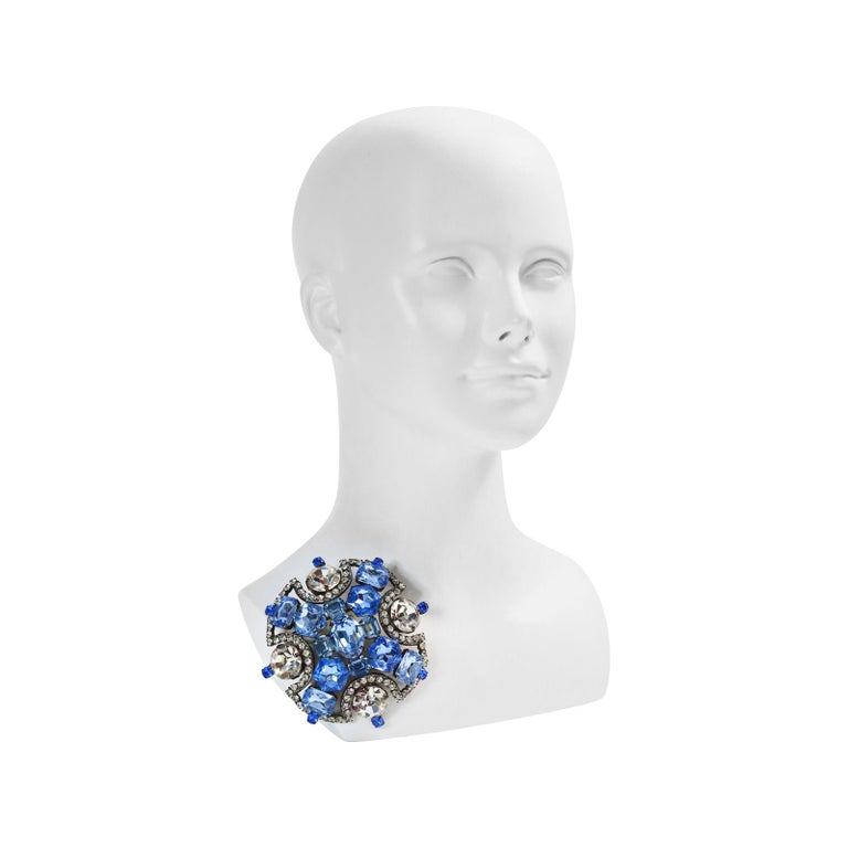Vintage Lawrence Vrba Blue and Clear Crystal Large Brooch Circa 1980s In Good Condition For Sale In New York, NY
