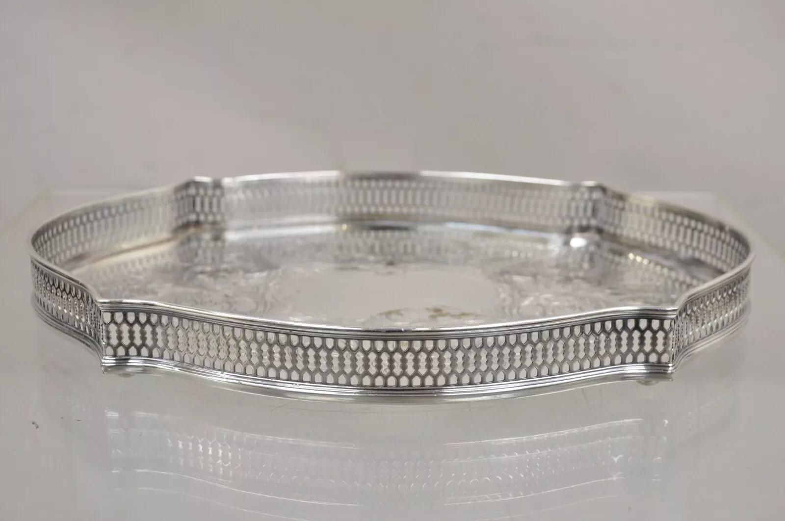 Vintage LBS Co Bandeja plateada festoneada para baratijas con galería perforada Victoriano en venta