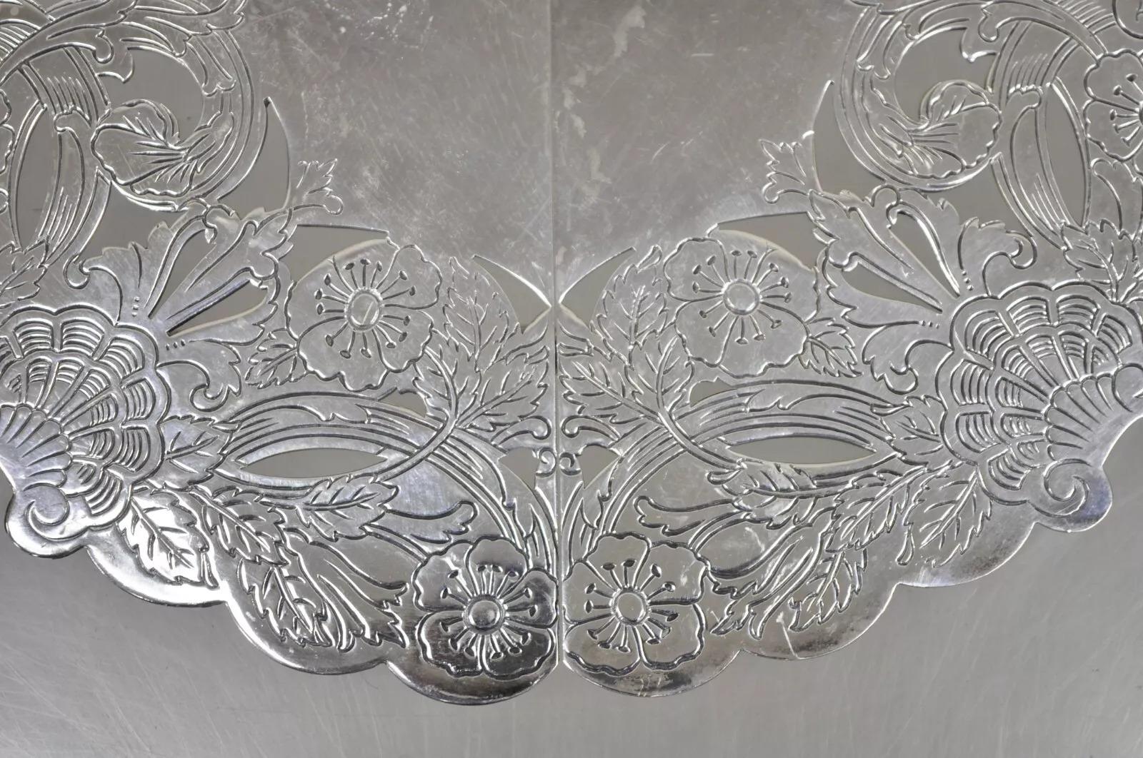 20th Century Vintage LBS Co Victorian Style Silver Plated Round Expandable Trivet For Sale