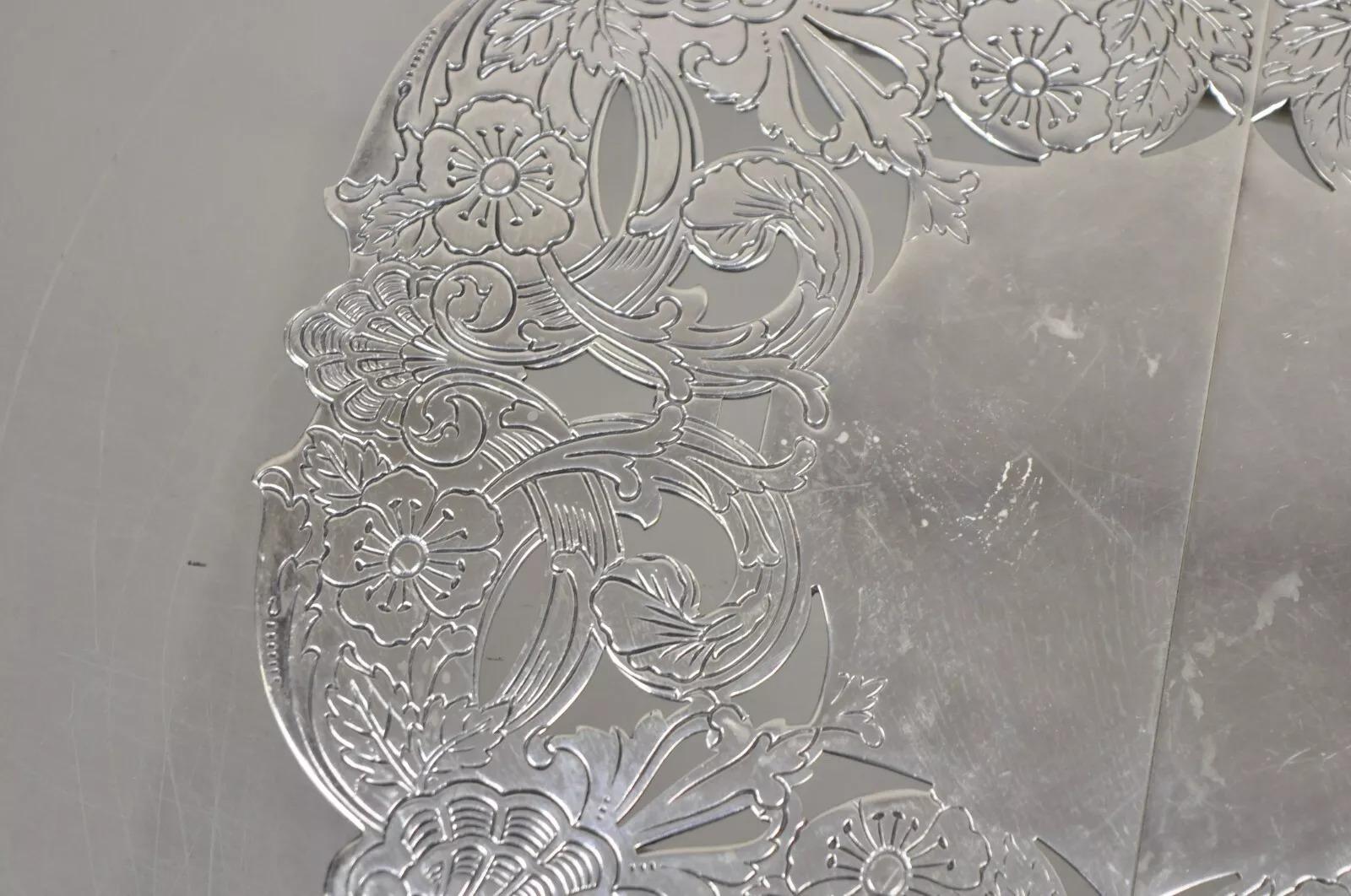 Vintage LBS Co Victorian Style Silver Plated Round Expandable Trivet For Sale 1