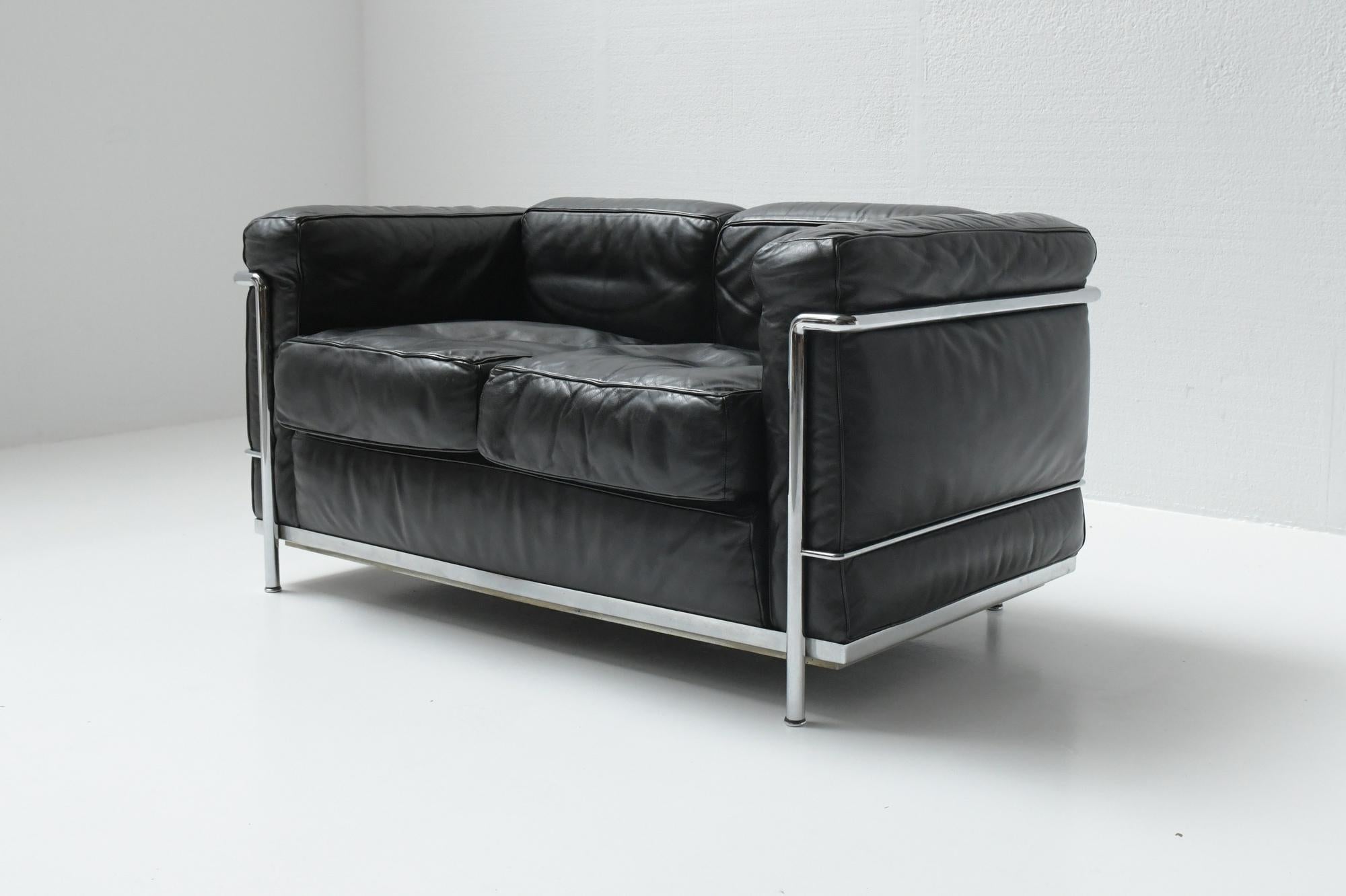 20th Century Vintage LC-2 in Black Leather by Le Corbusier, Jeanneret & Perriand for Cassina