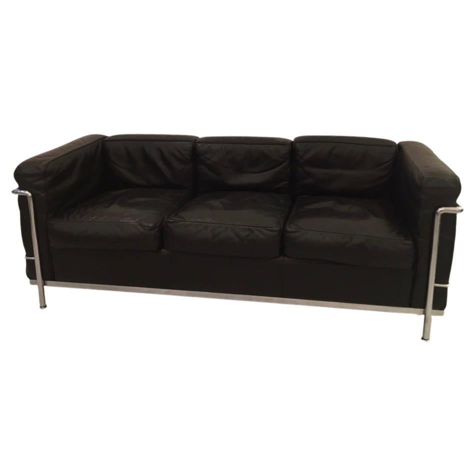 Vintage LC2 3 Seater Black Leather Sofa by Le Corbusier, Cassina, Italy ca. 1985