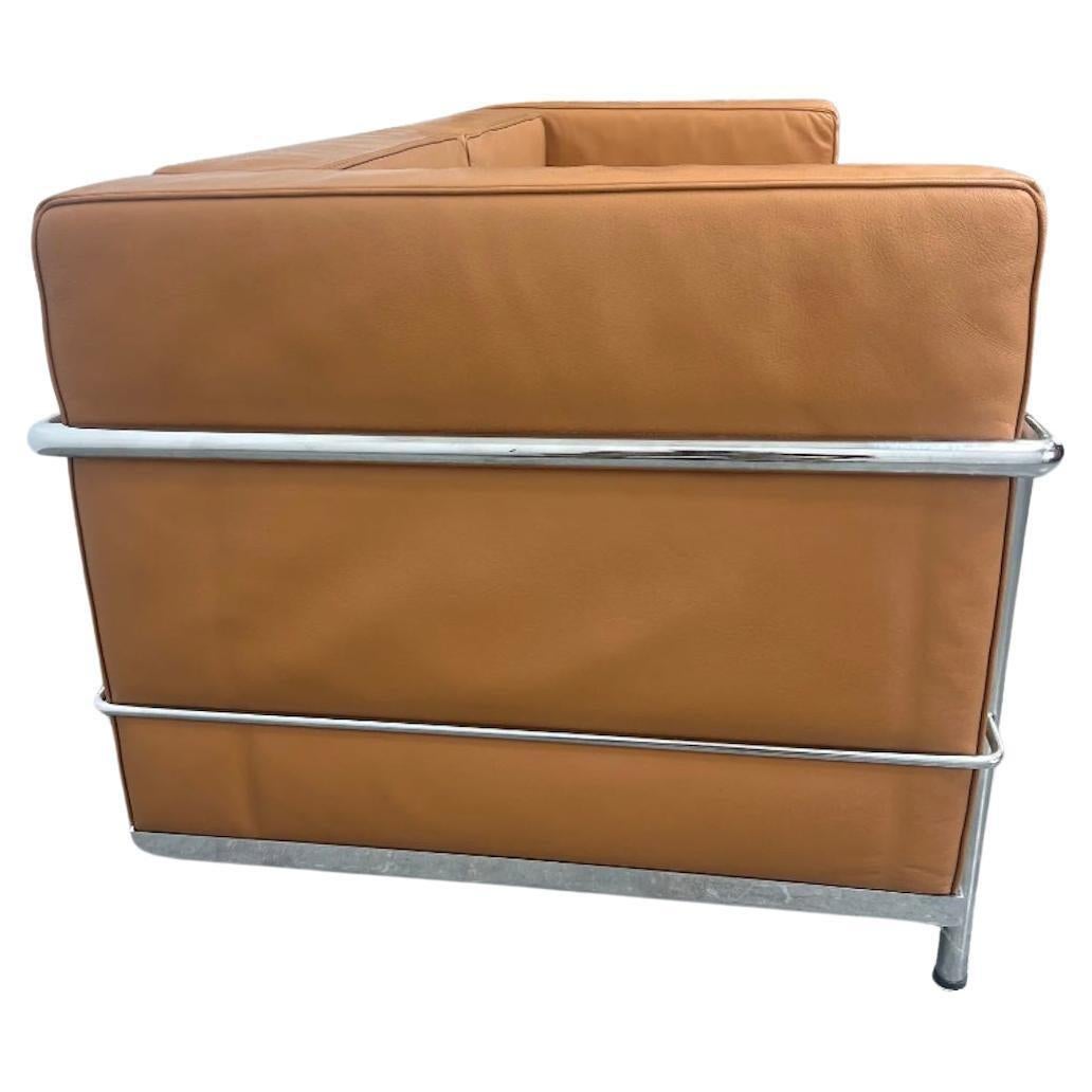 Mid-Century Modern Vintage LC2 Tan leather chrome frame 2 seat sofa loveseat by Le Corbusier For Sale