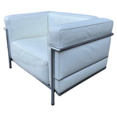 Vintage LC3 white leather chrome frame lounge chair by Le Corbusier