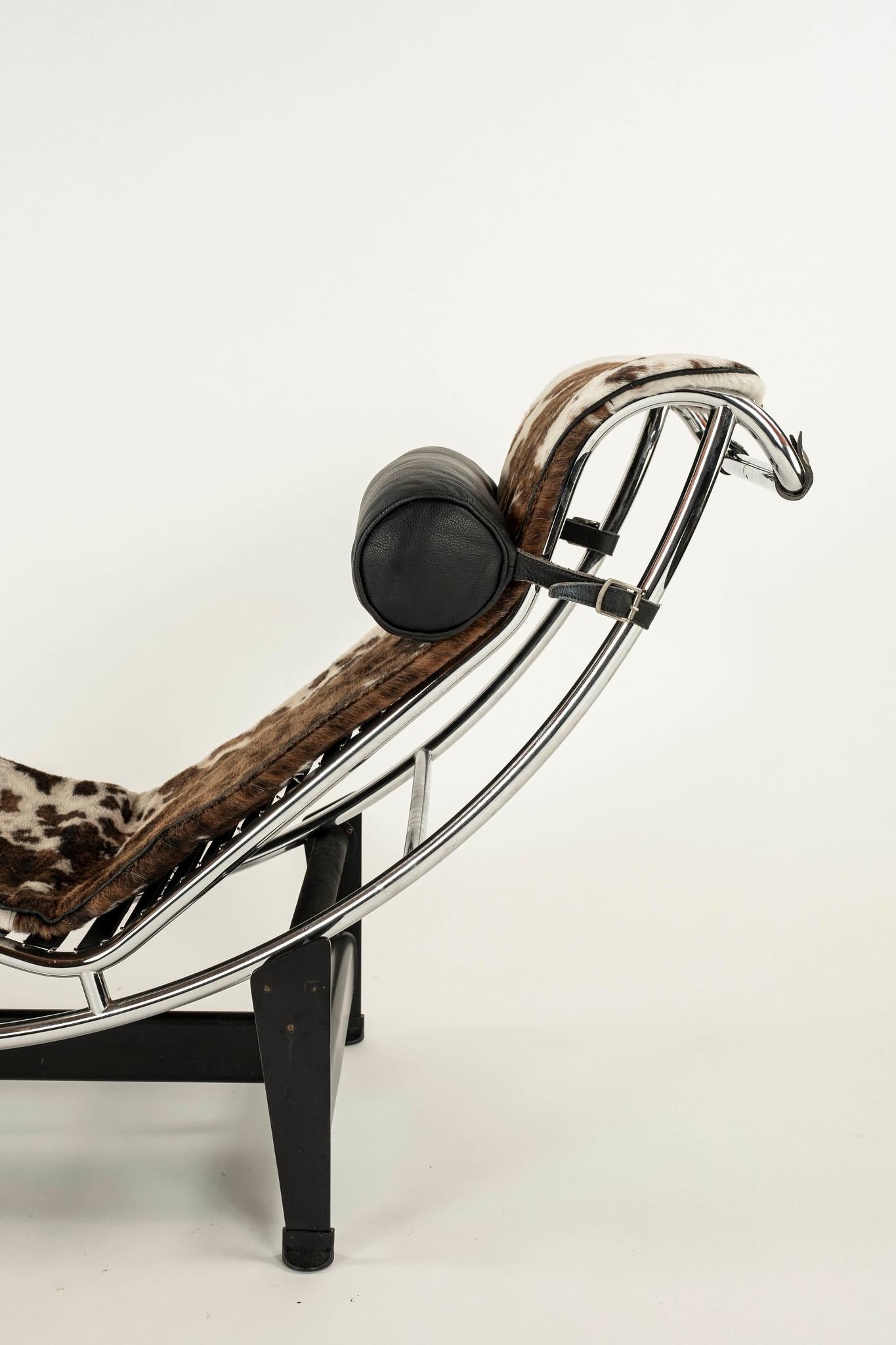 Vintage LC4 Chaise Lounge 5