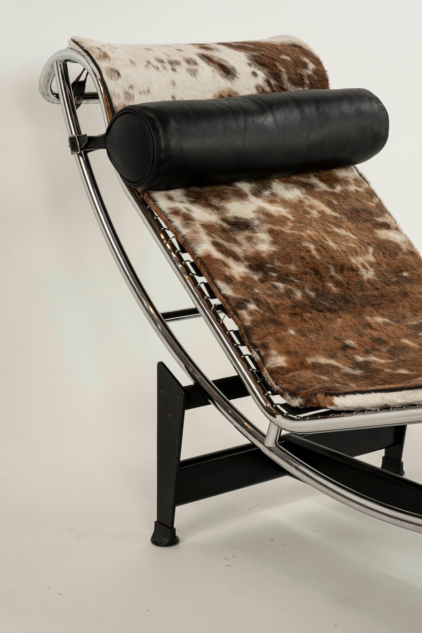 Modern Vintage LC4 Chaise Lounge