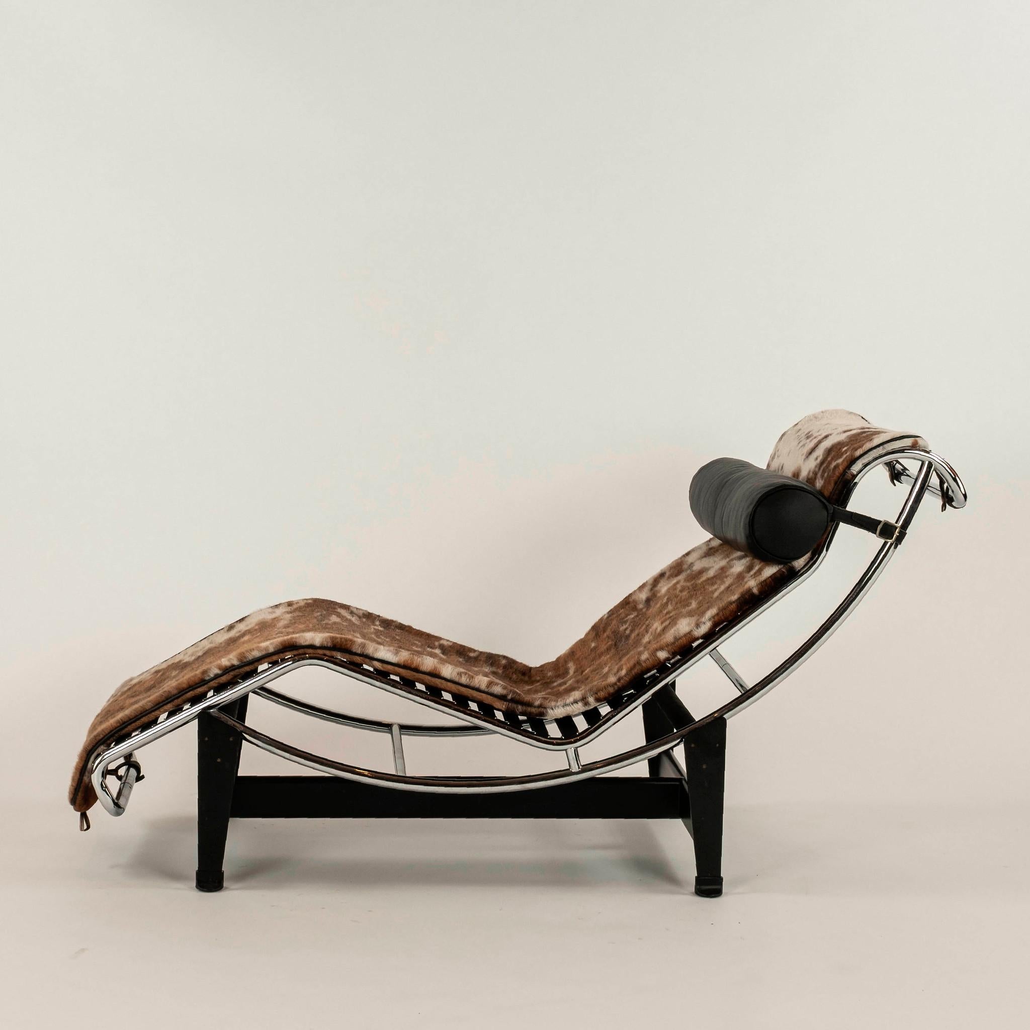20th Century Vintage LC4 Chaise Lounge For Sale