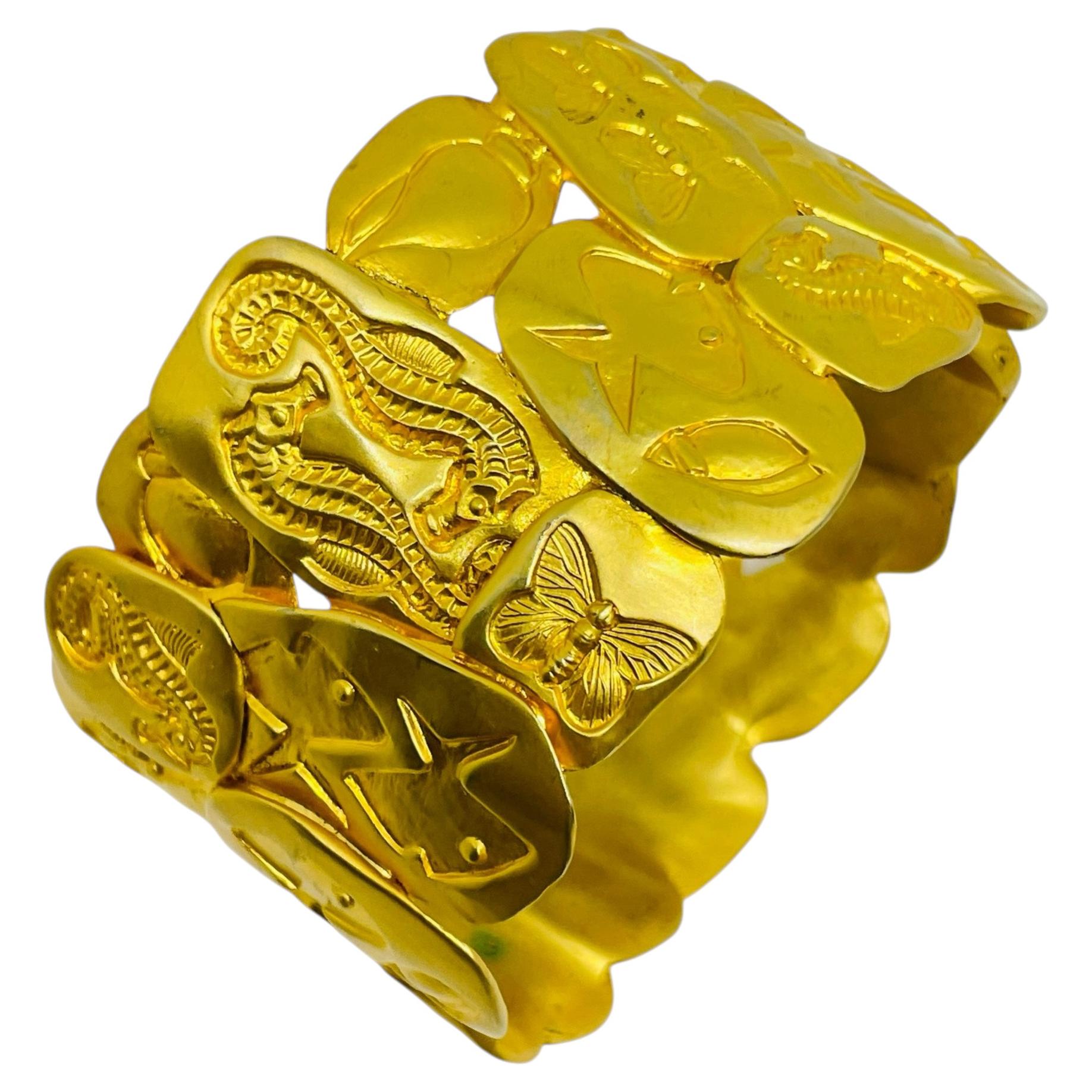 Pre-owned Liz Claiborne Vintage Lci  Signed Gold Tone Seahorse Massive Designer Bracelet In Multi