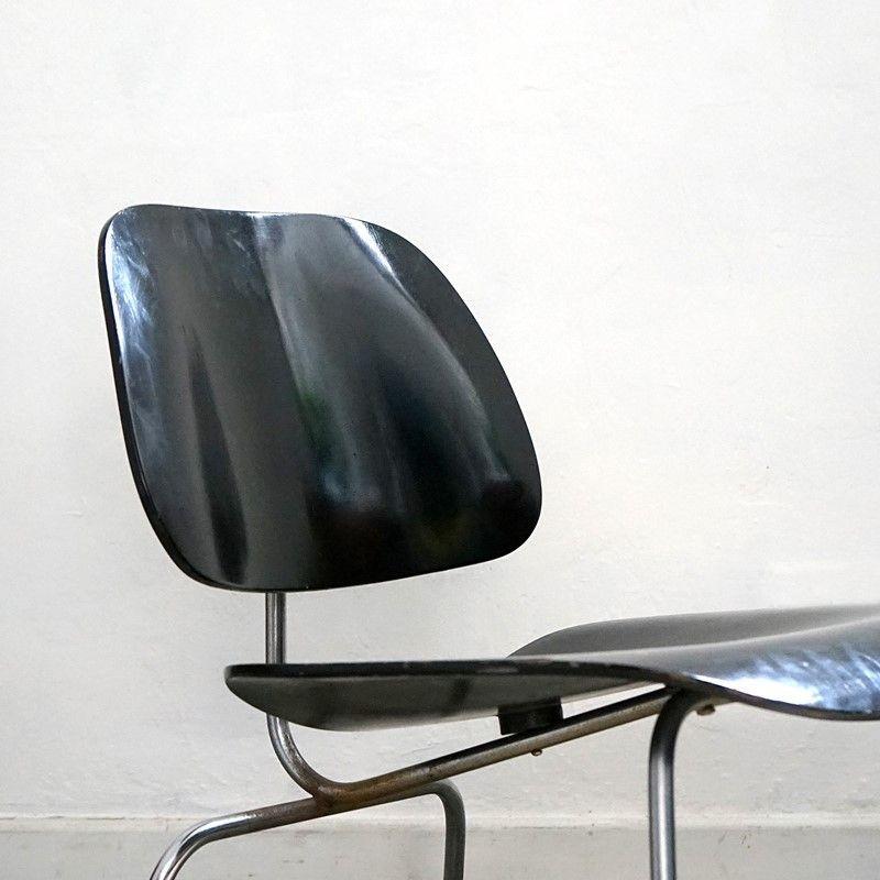 American Vintage LCM Lounge Chair by Charles and Ray Eames for Herman Miller, c. 1950s For Sale