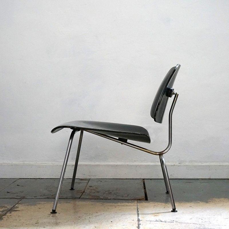 20th Century Vintage LCM Lounge Chair by Charles and Ray Eames for Herman Miller, c. 1950s For Sale