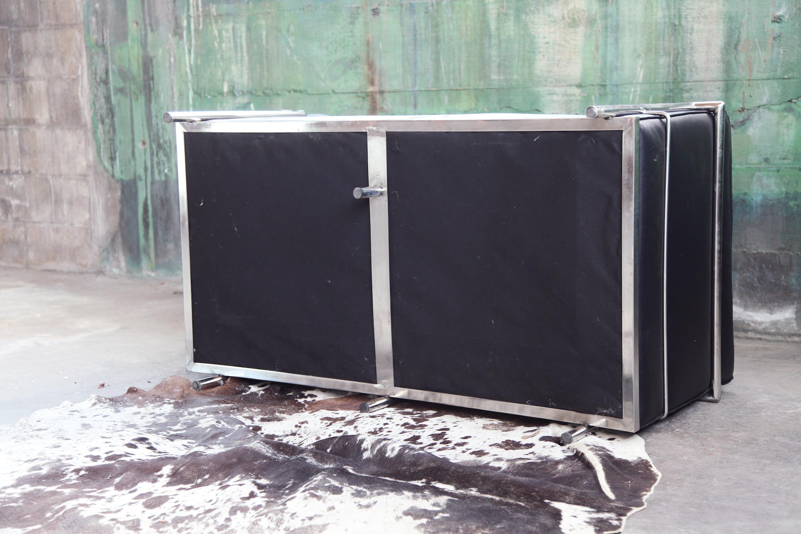 Bauhaus Vintage Le Corbusier Lc2 Style Black Mid Century 2 Seat Chrome Sofa