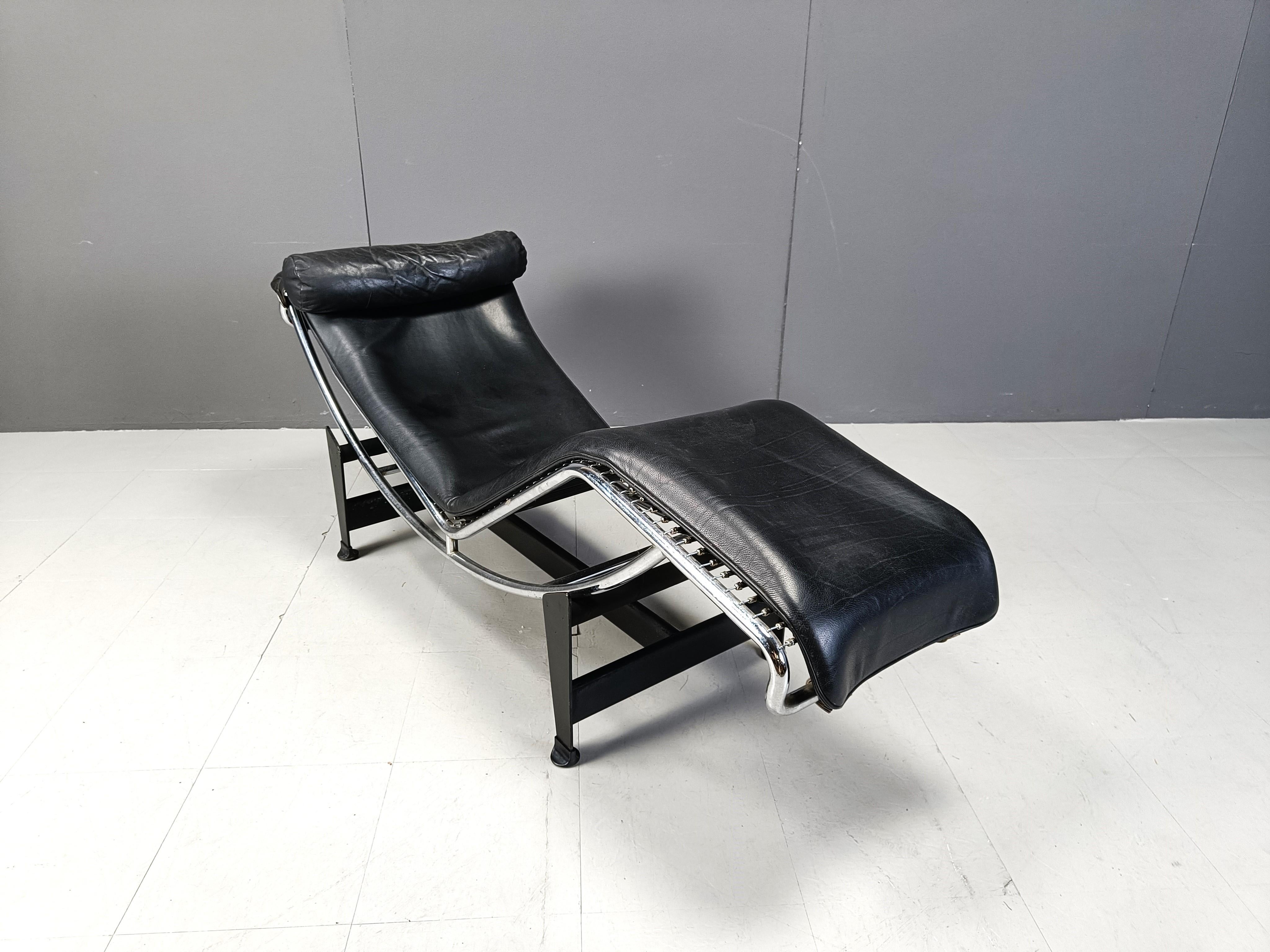 Bauhaus Vintage Le Corbusier LC4 chaise longue for Cassina, 1970s For Sale