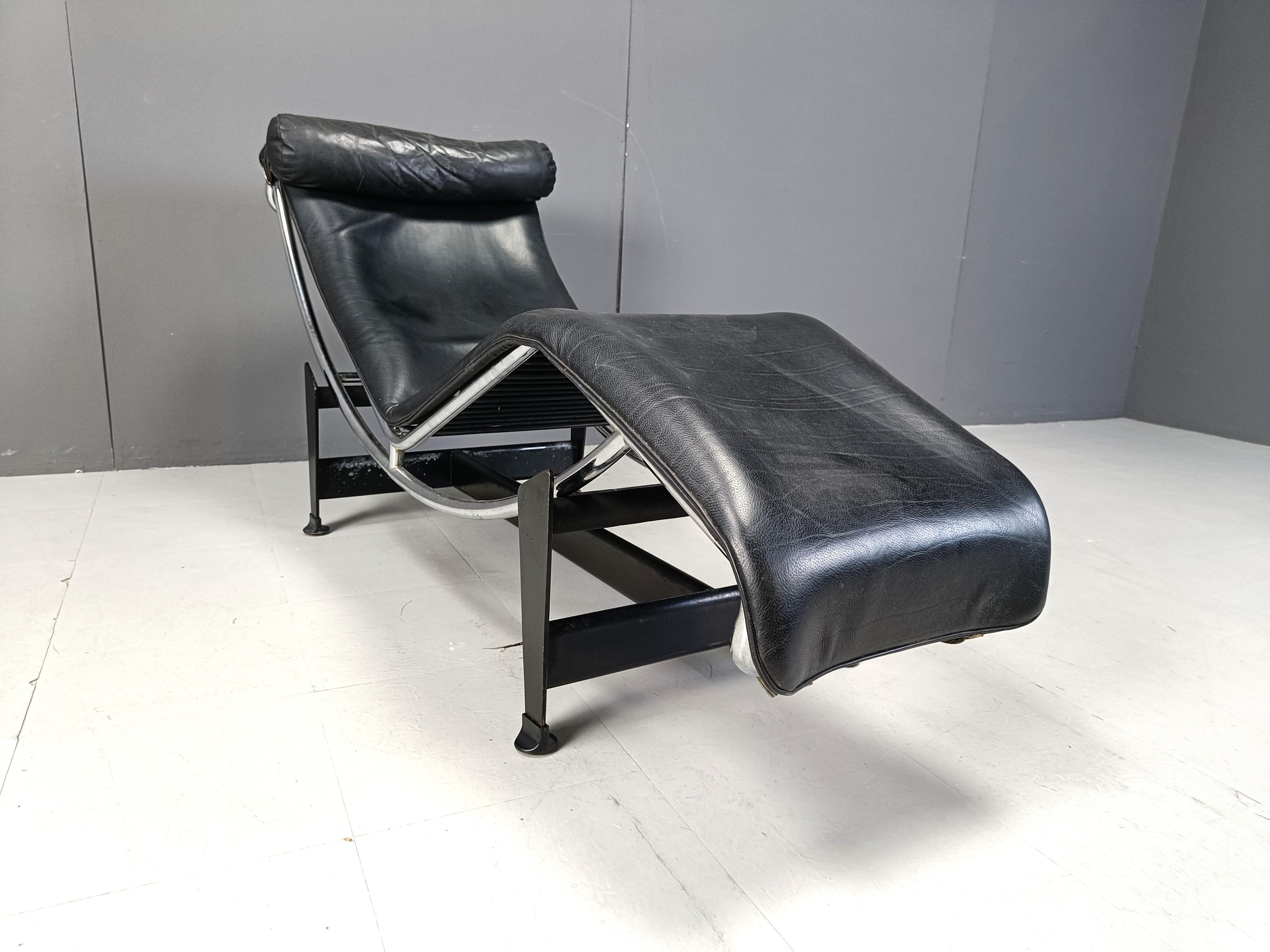 Vintage Le Corbusier LC4 chaise longue for Cassina, 1970s For Sale 2