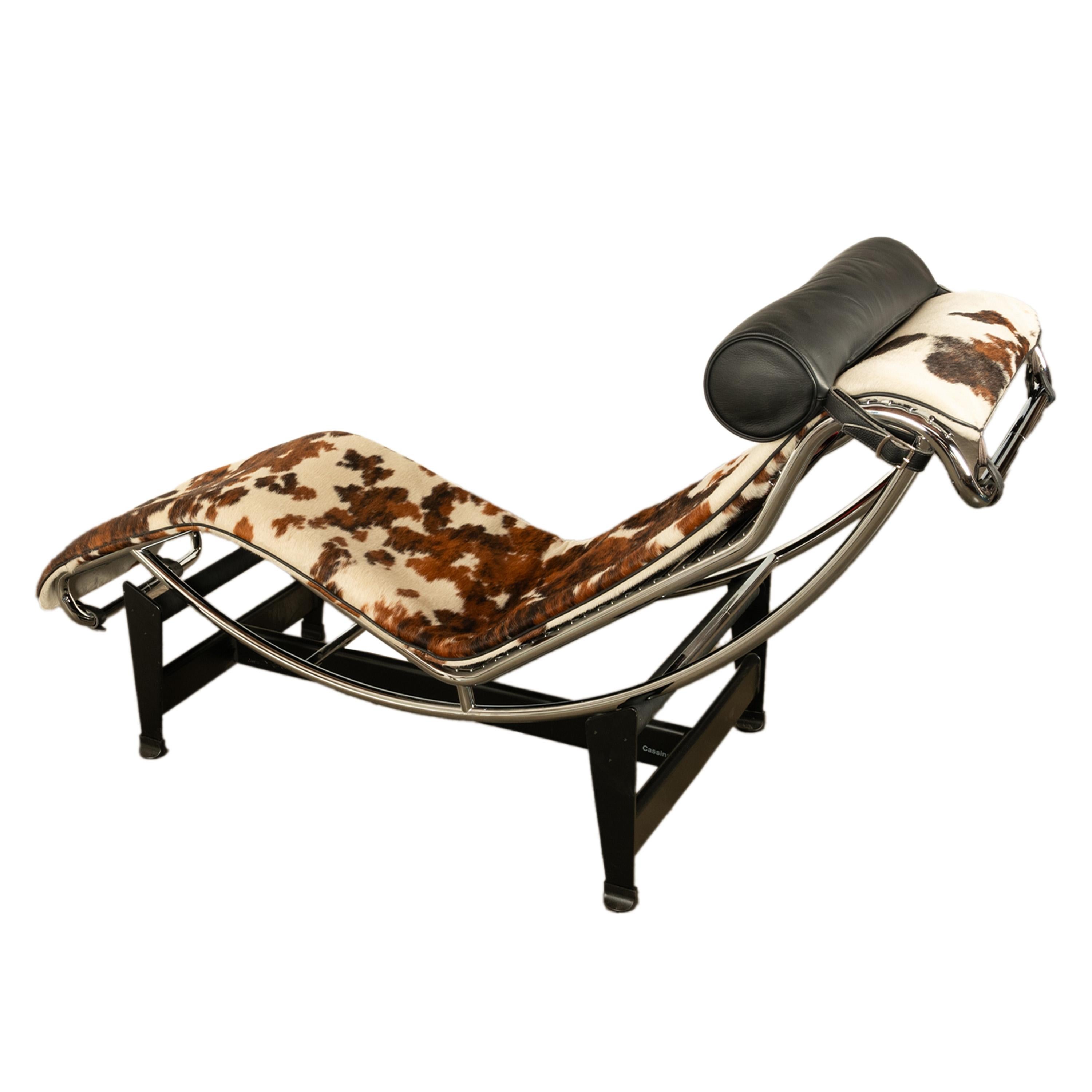 Vintage Le Corbusier LC4 Cowhide Chaise Longue Recliner Cassina with Tags 1