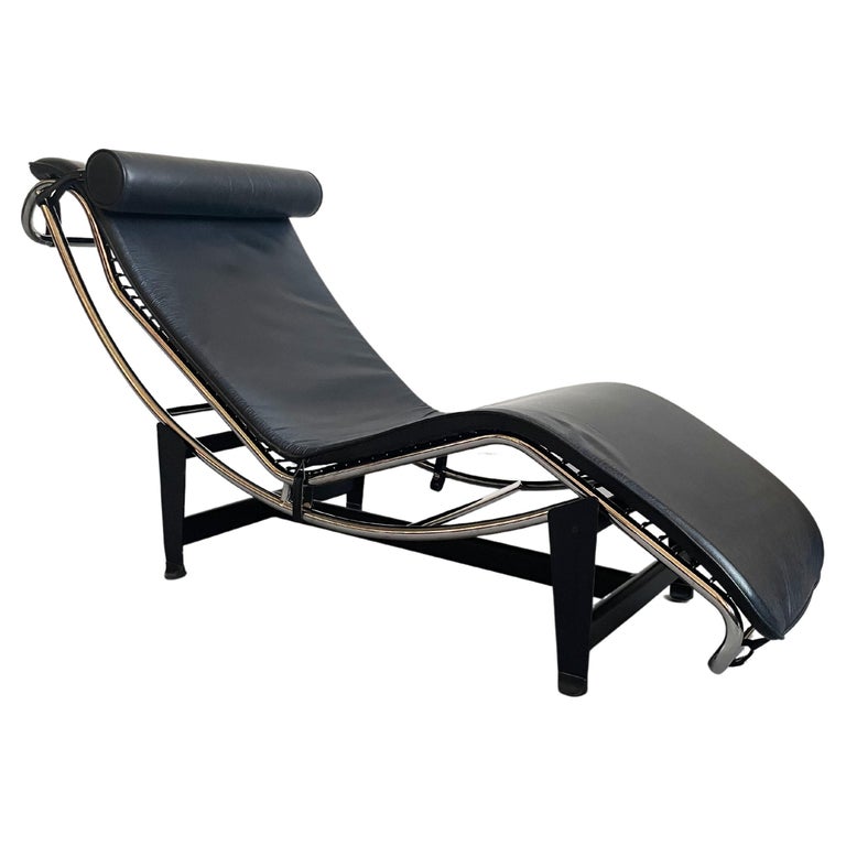Vintage Le Corbusier LC4 Style Chaise Lounge in Black Leather, Italy