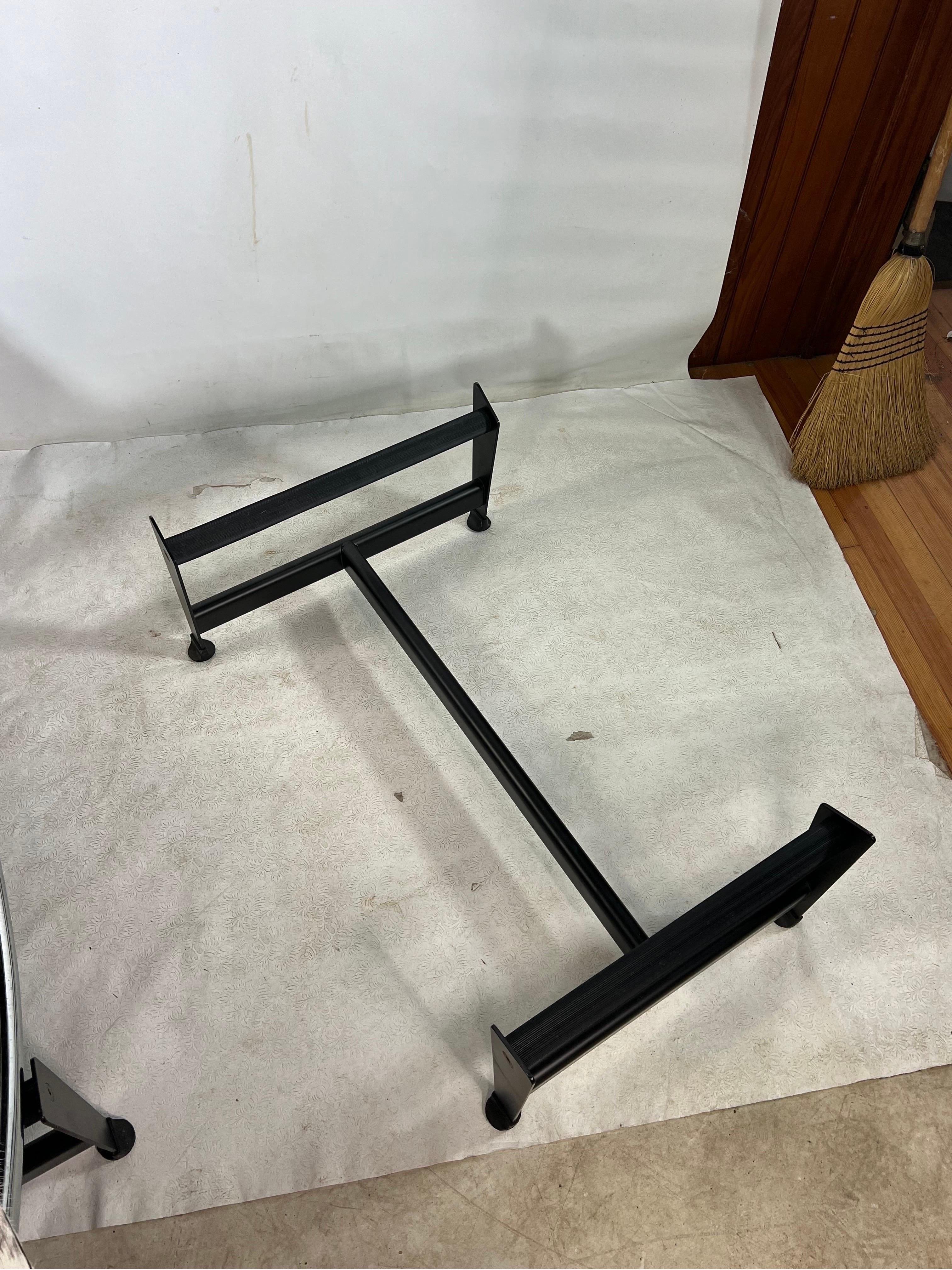 Vintage Le Corbusier Style Cowhide Chaise Lc4 Lounges, a Pair 2