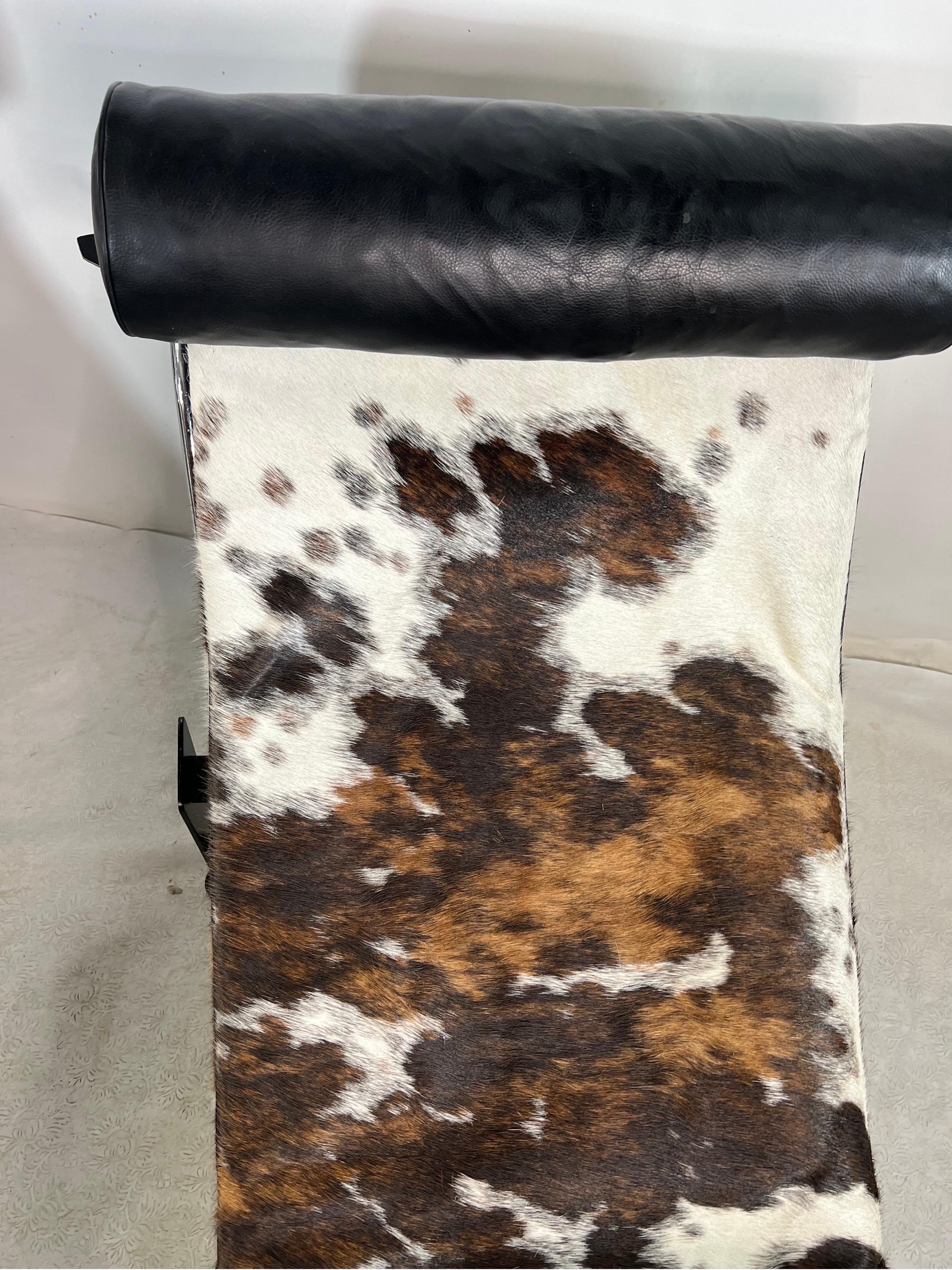 Metal Vintage Le Corbusier Style Cowhide Chaise Lc4 Lounges, a Pair