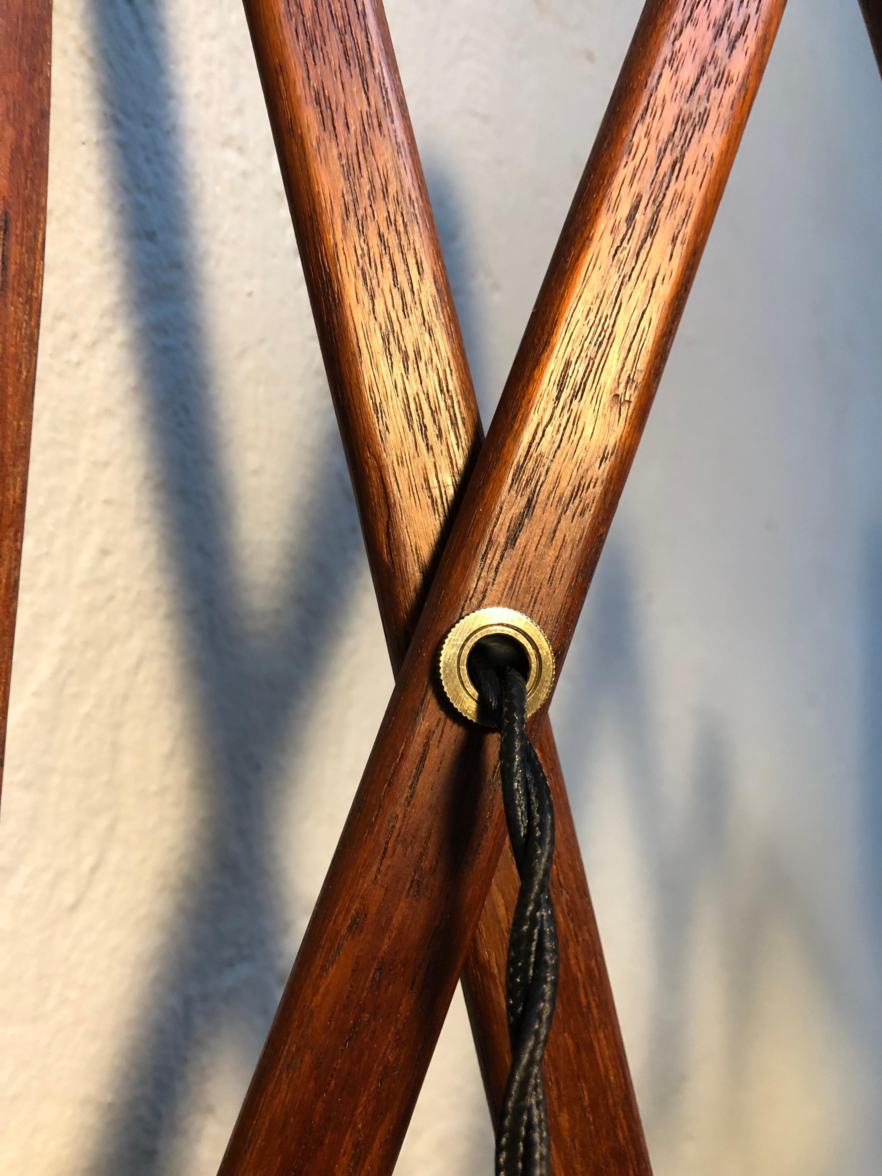 Mid-20th Century Vintage Le Klint Scissor Lamp in Teak from the 1950s For Sale