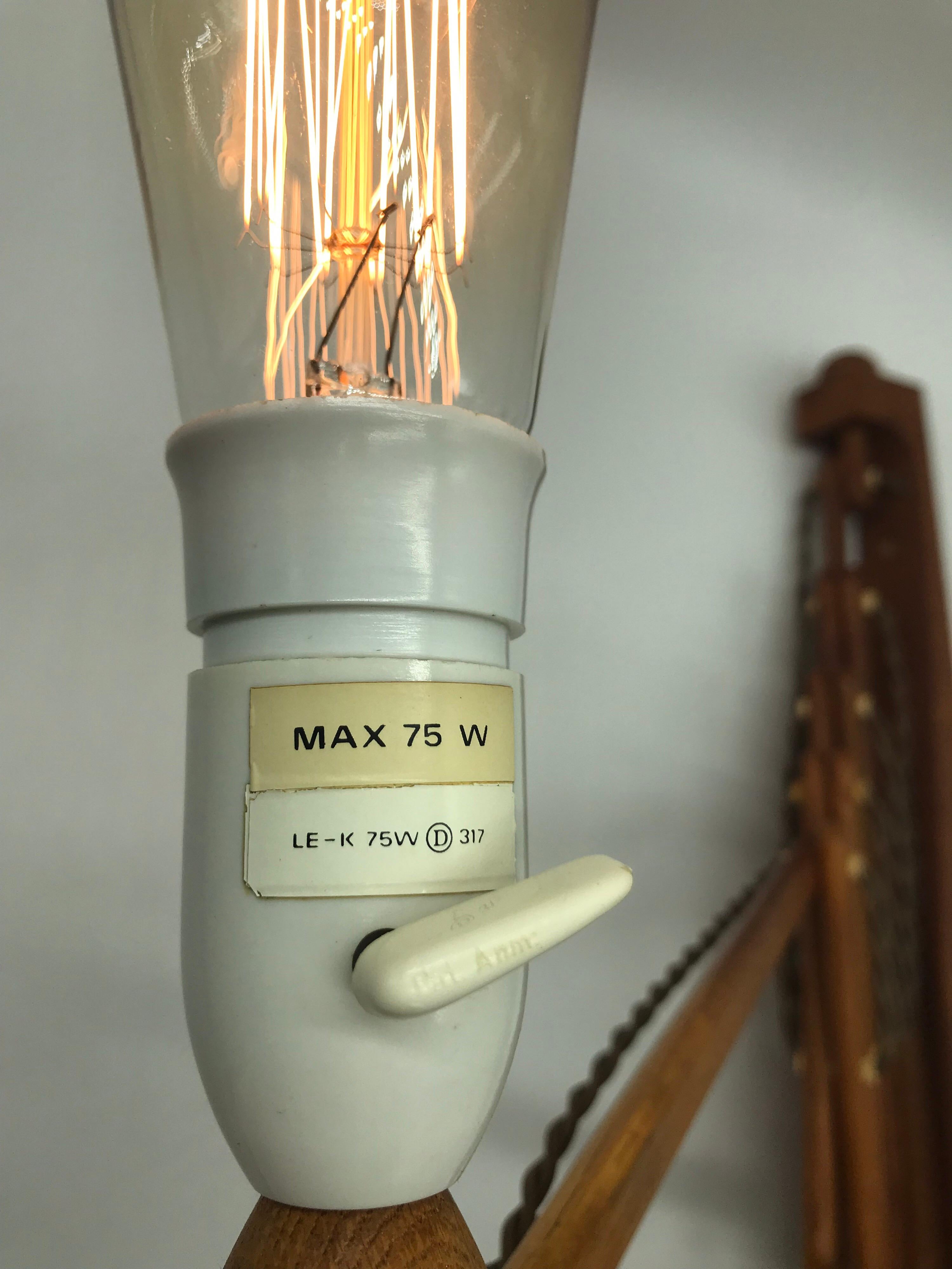 Mid-20th Century Vintage Scissor Lamp in Teak from the 1960s By Erik Hansen For Le Klint