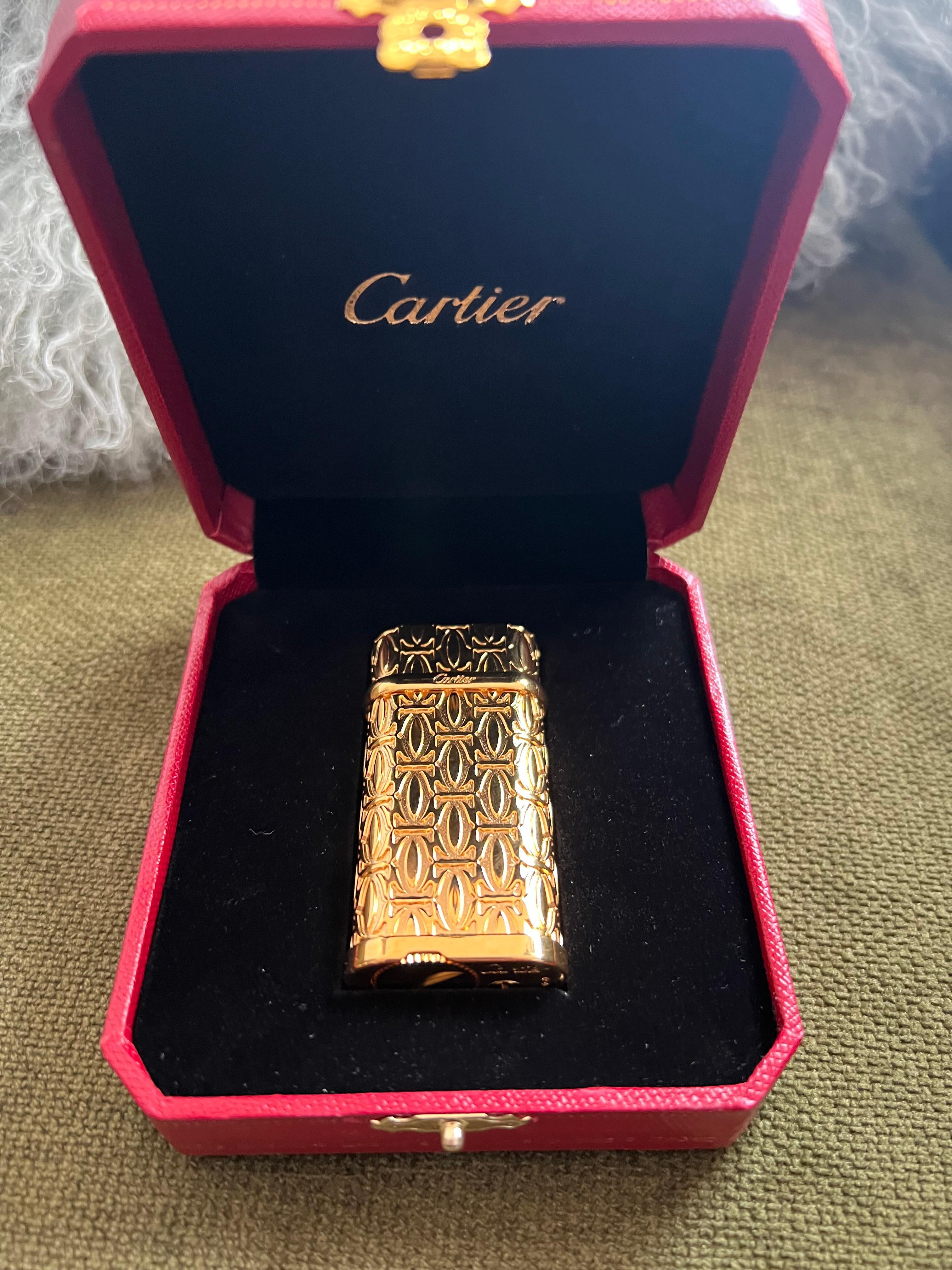 Vintage Le Must De Cartier Retro Logo Lighter, 18k Gold Plated In Original Case 2