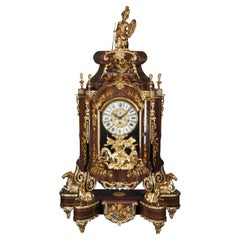 Vintage Le Ore Italian Louis XIV Boulle Style Walnut Marquetry Mantel Clock 41" (horloge de cheminée)