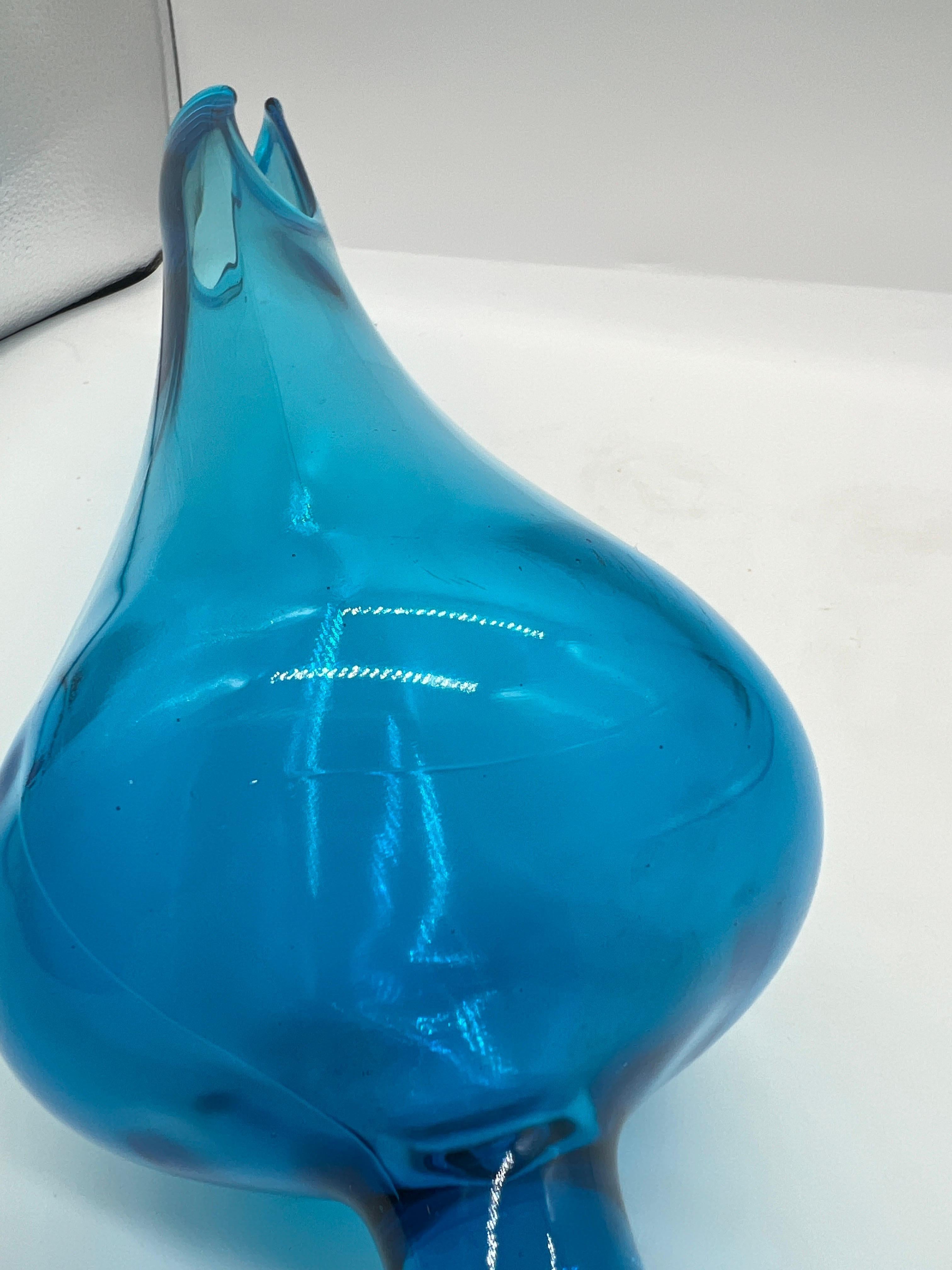 Mid-Century Modern Vintage l.e. Smith Blue Glass Swung Vase 17.75