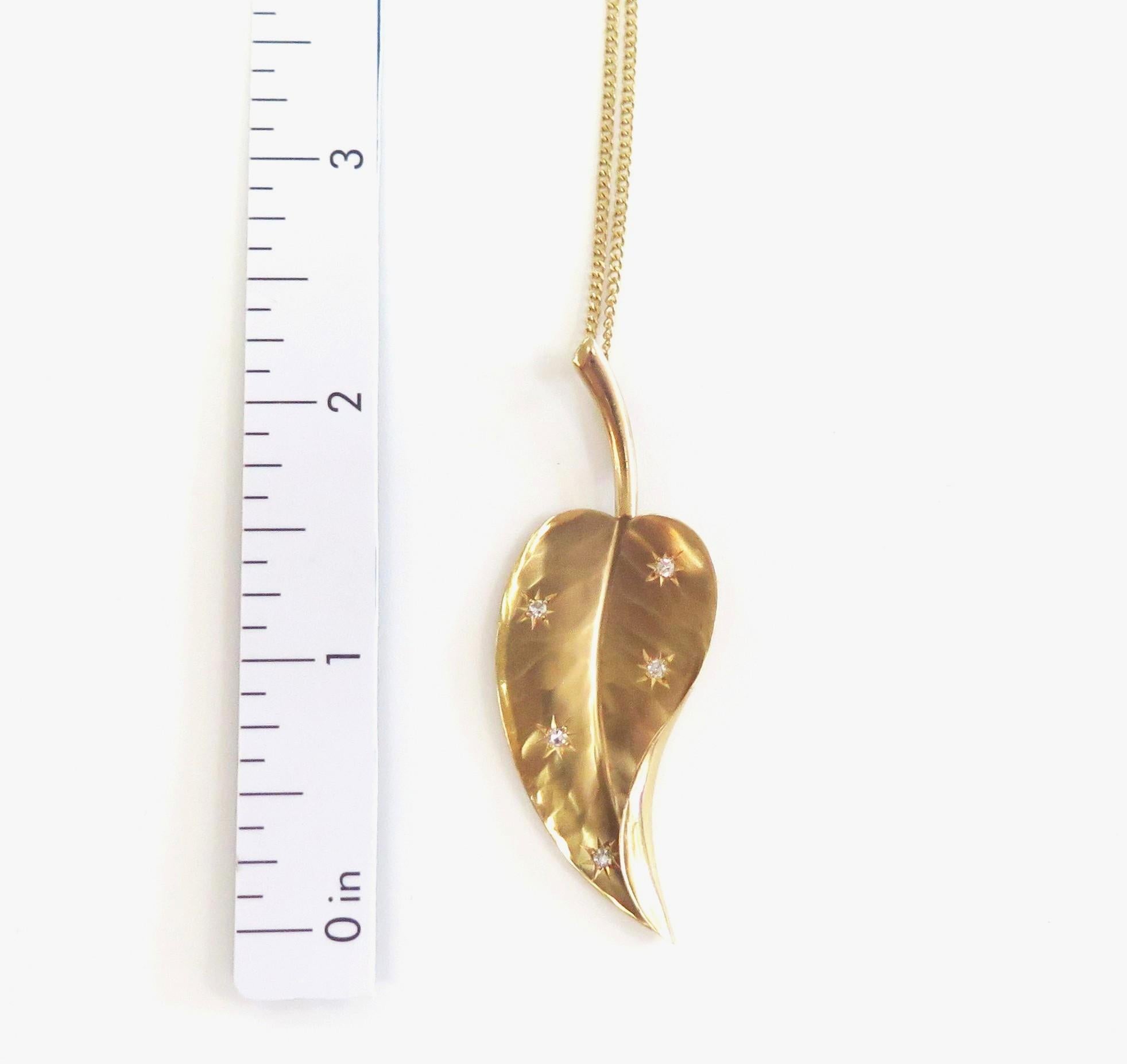 Post-War Vintage Leaf with Burnished Diamonds Pendant on Chain, 14 Karat Yellow Gold For Sale