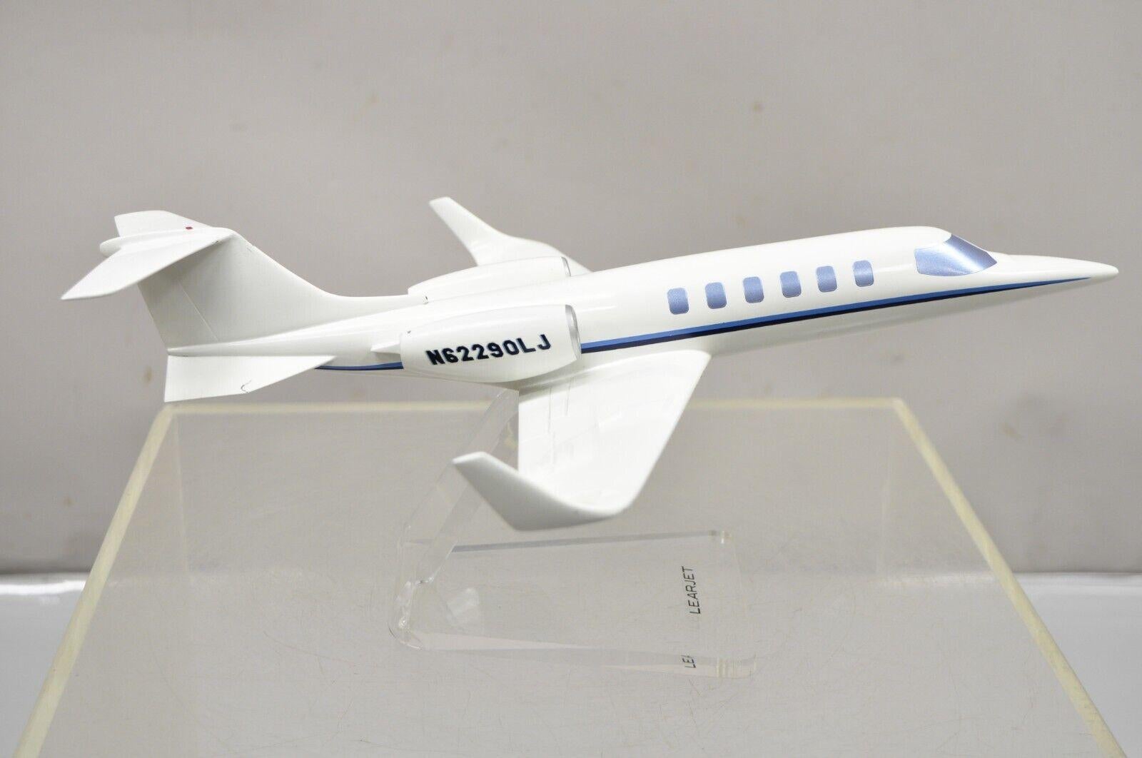 Moderne Modèle réduit d'avion de bureau Learjet 16