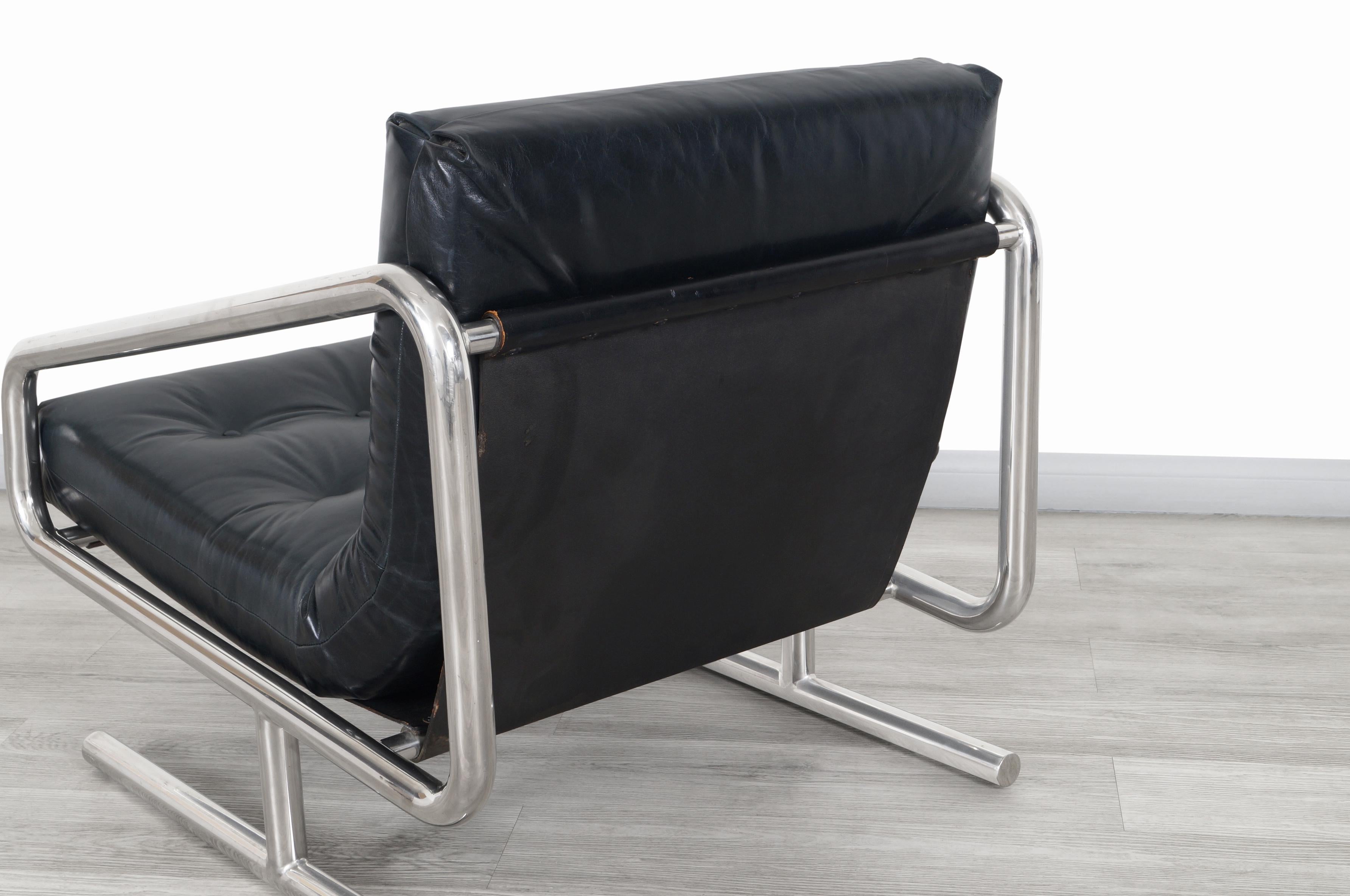 Vintage Leather and Aluminum Lounge Chairs For Sale 5