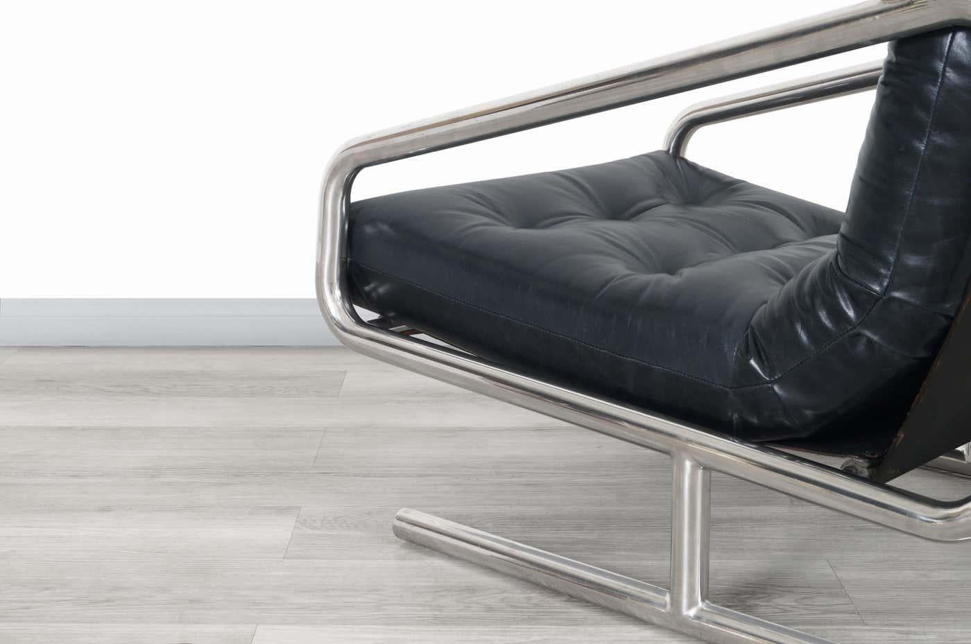 Vintage Lounge-Stühle aus Leder und Aluminium im Angebot 7