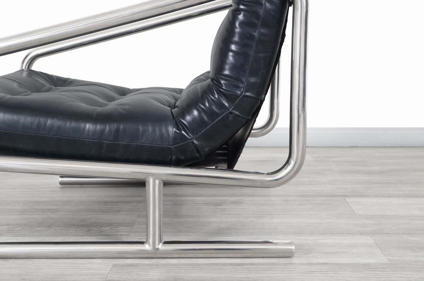 Vintage Lounge-Stühle aus Leder und Aluminium im Angebot 3