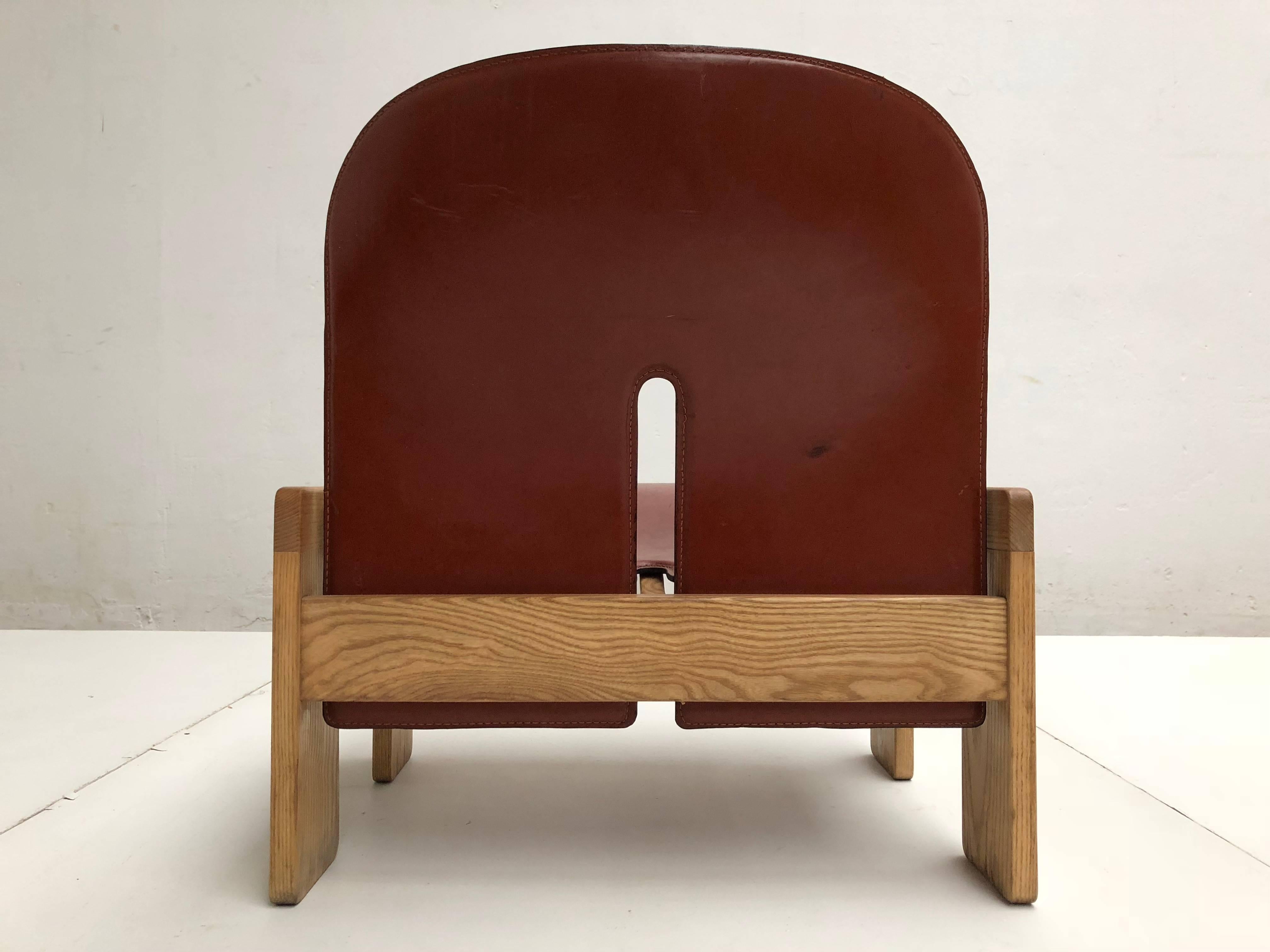 Molded Vintage Leather and Ash Wood 925 Chair by Afra and Tobia Scarpa for Cassina 1966