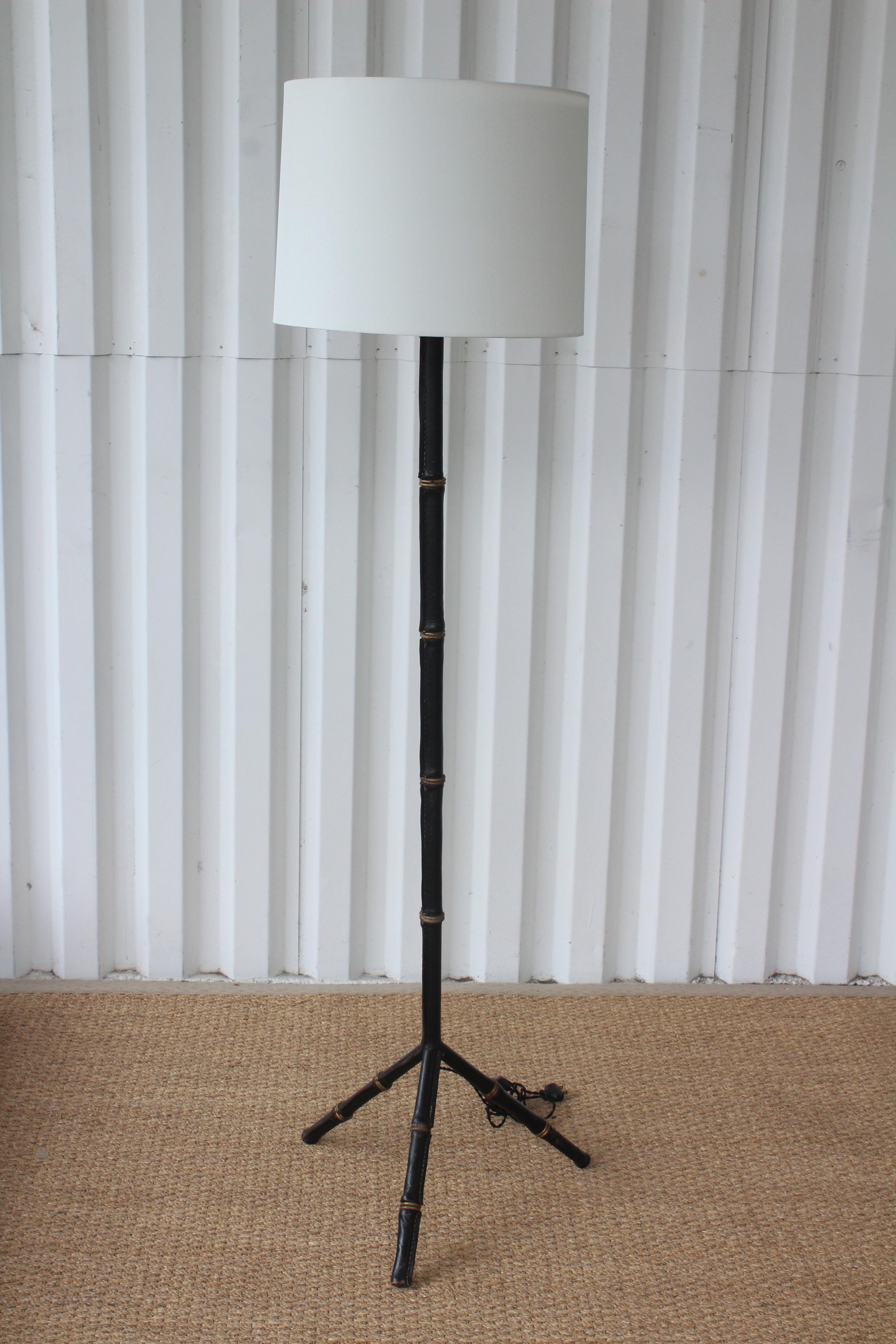 Mid-Century Modern Vintage Leather and Brass Floor Lamp by Jacques Adnet, France, 1950s