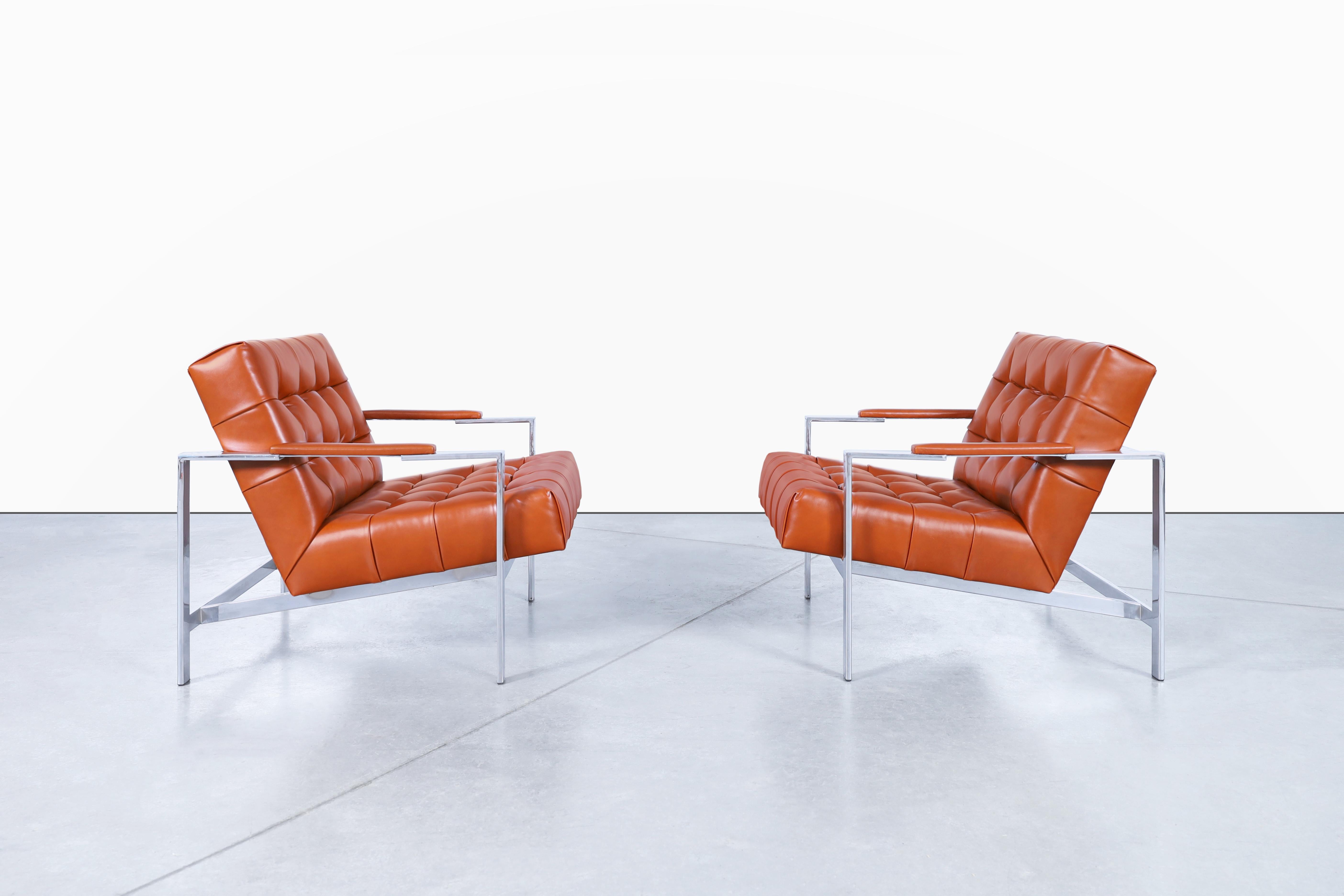 American Vintage Leather and Chrome Biscuit Tufted Lounge Chairs by Milo Baughman For Sale