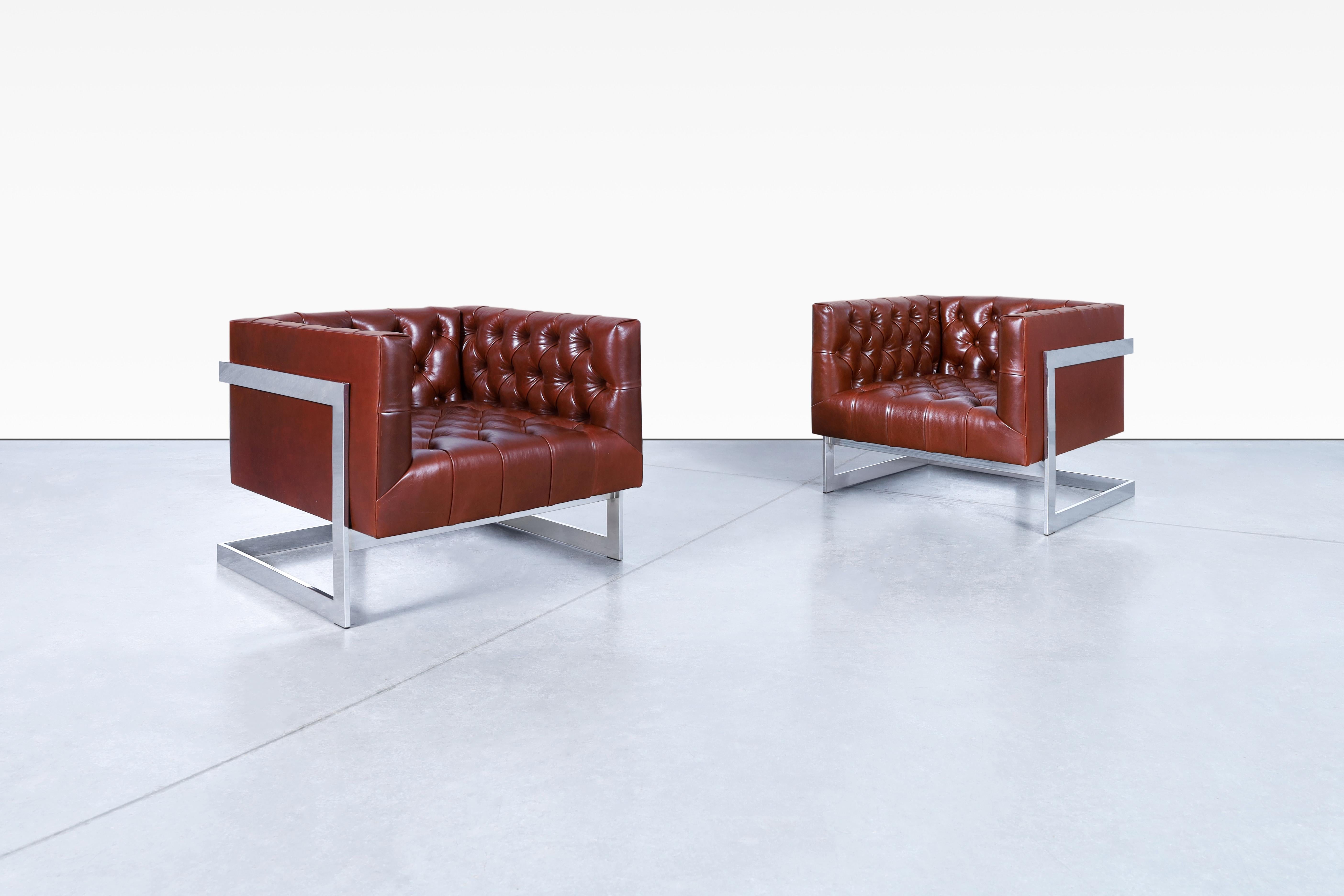 Amazing vintage leather and chrome lounge chairs designed by Milo Baughman for Thayer Coggin in the United States, circa 1960s. The appeal of these chairs is simply breathtaking. Their sleek chrome frames create a mesmerizing illusion of