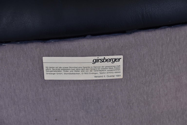 Set of 3 leather and chrome 'eurochairs' by Girsberger Germany.

Each chair has a three part leather cushions mounted on a elegant chrome base. 

Good condition.

Can be used as a three seater sofa or as three separate chairs.

1970s -