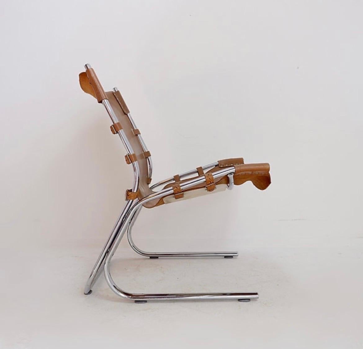 French Vintage Leather and chrome Tubular Lounge Sling Chair, 1960s For Sale