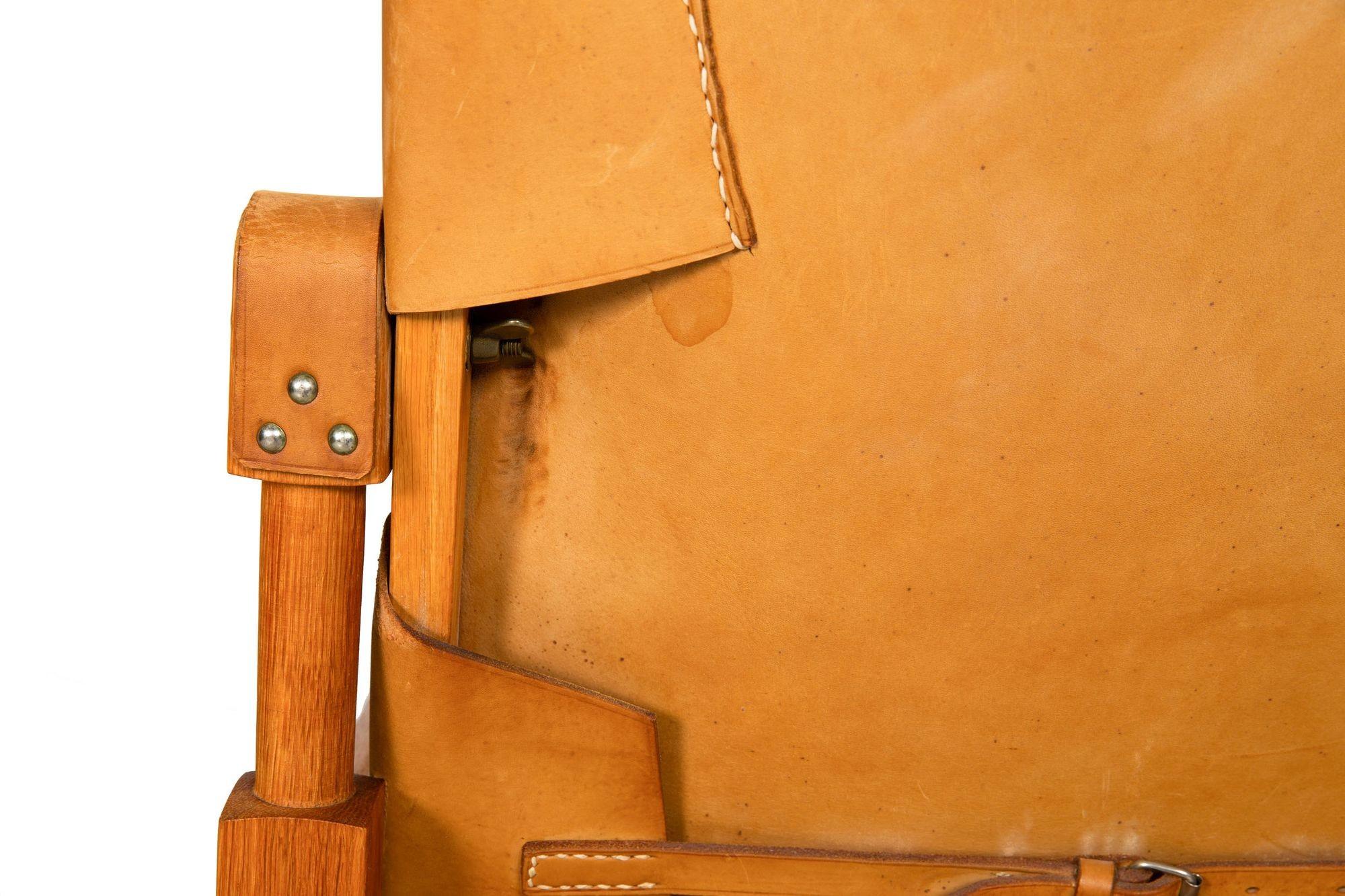 Vintage Leather and Oak “Safari” Armchair by Wilhelm Kienzle, circa 1950-60 8